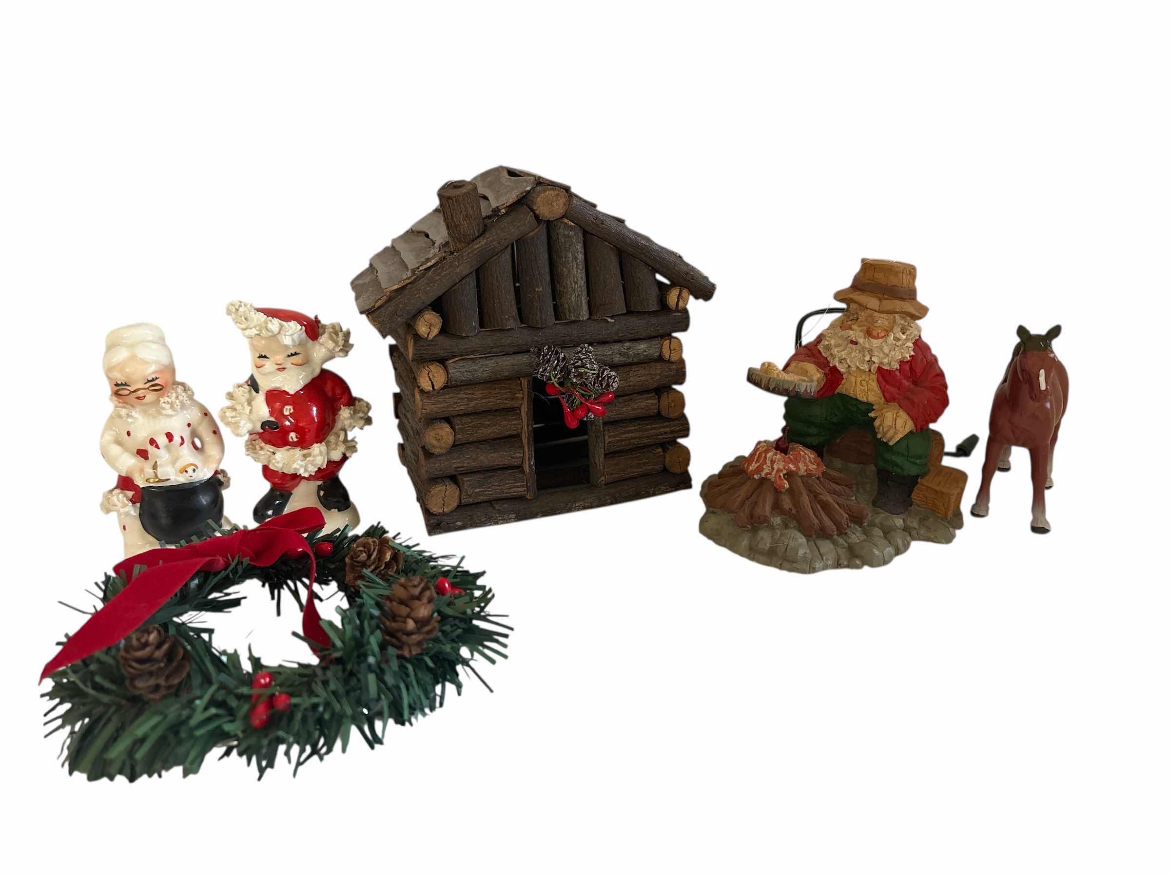 Photo 1 of (5)PCS CHRISTMAS SHELF DECORATIONS