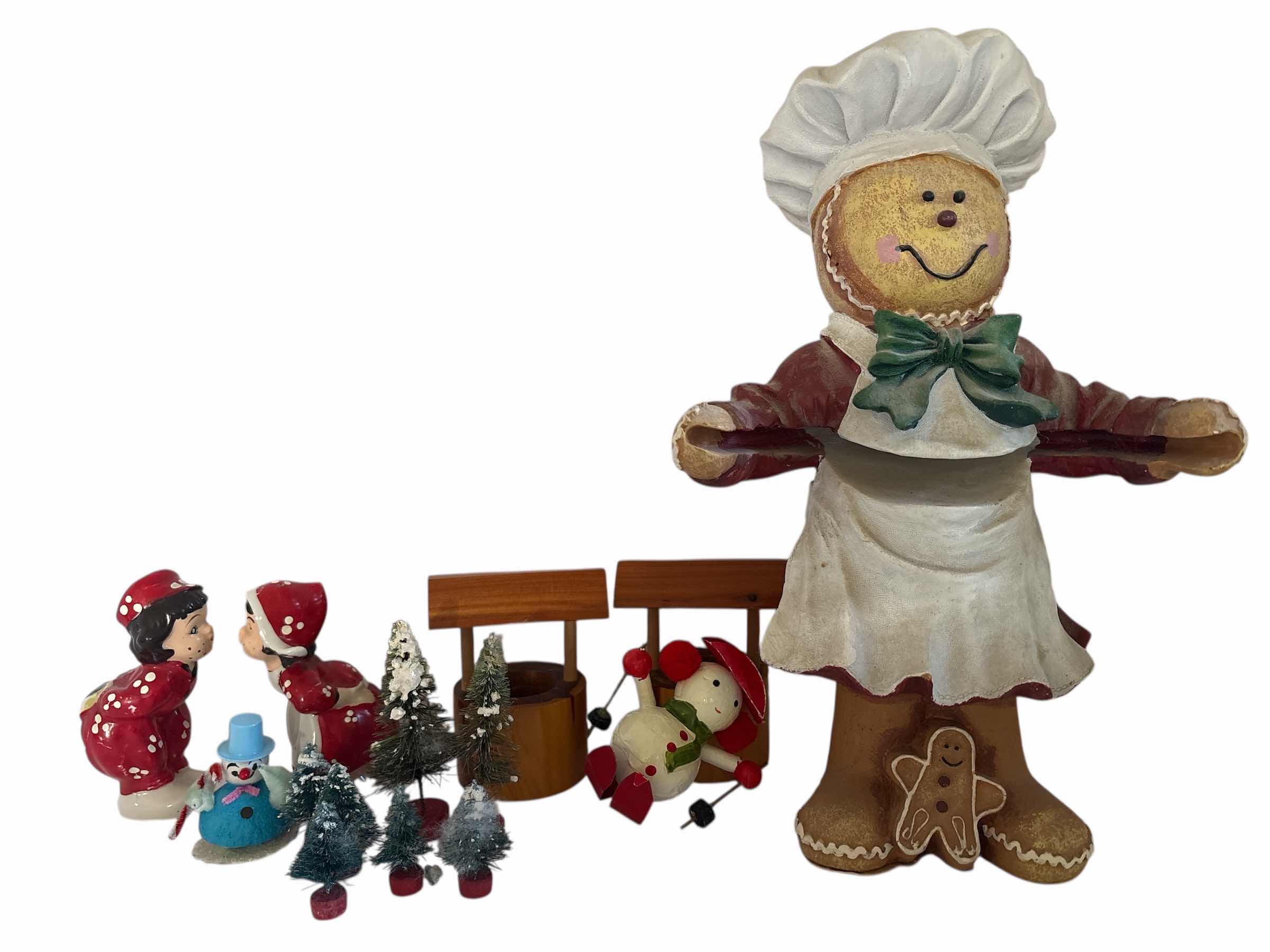 Photo 1 of (8)PCS CHRISTMAS SHELF DECOR H9”