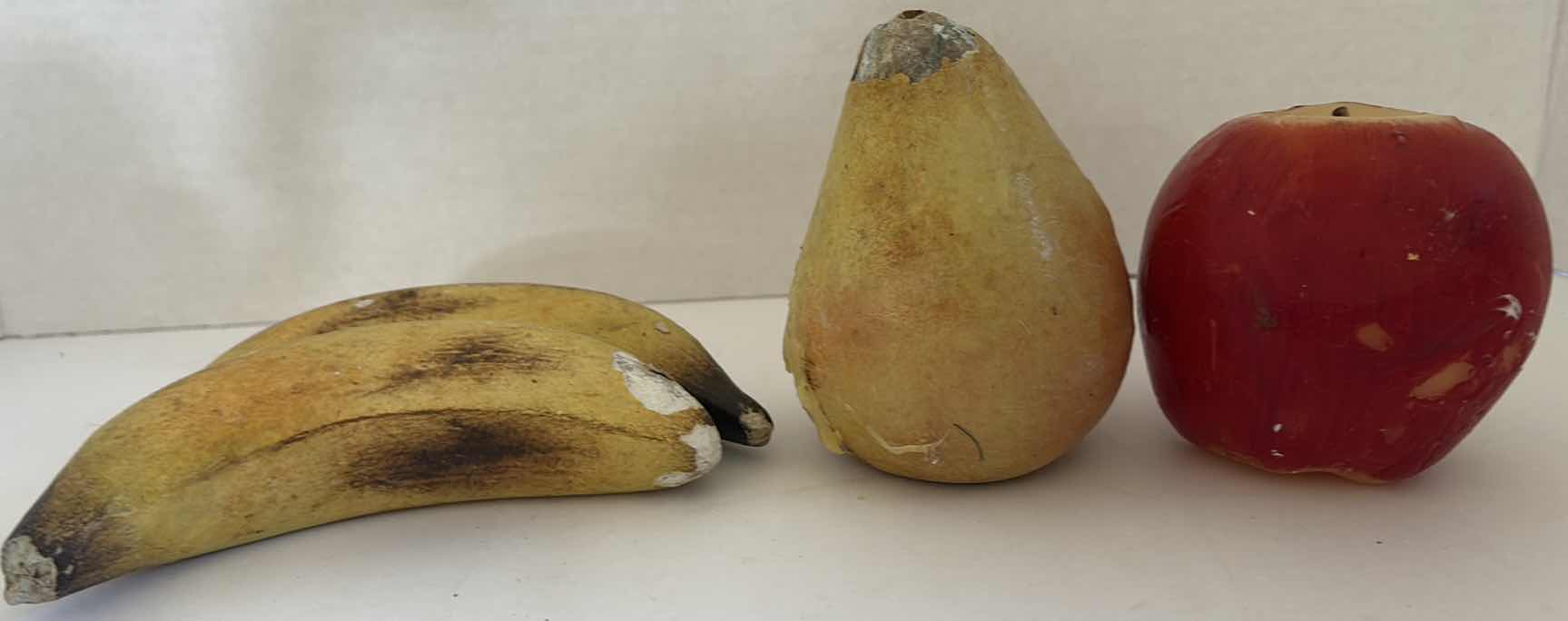 Photo 1 of CRYSTAL CLEAR STUDIOS BOWL WITH FAUX FRUIT 10.5