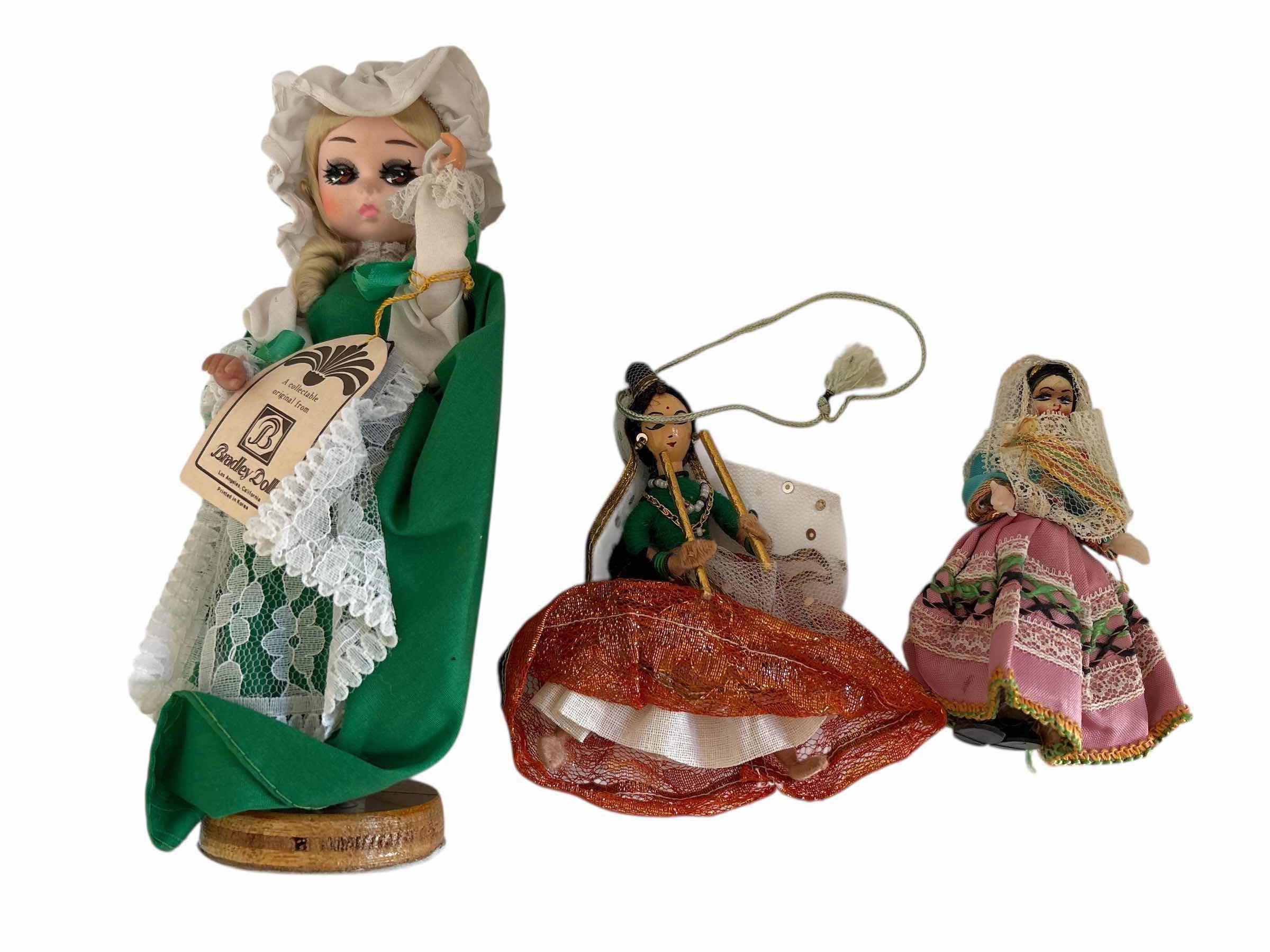 Photo 1 of (3)PCS DOLLS OF THE WORLD PLASTIC H6.5”