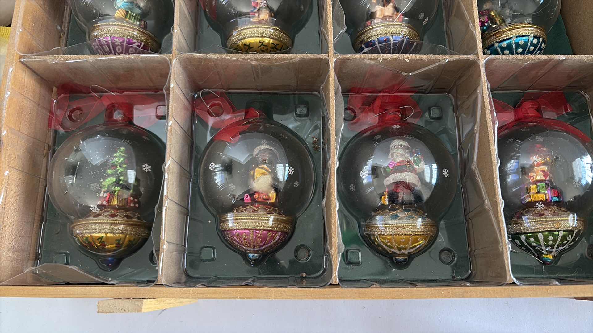 Photo 1 of (10)PCS THOMAS PACCONI CHRISTMAS GLASS GLOBES
