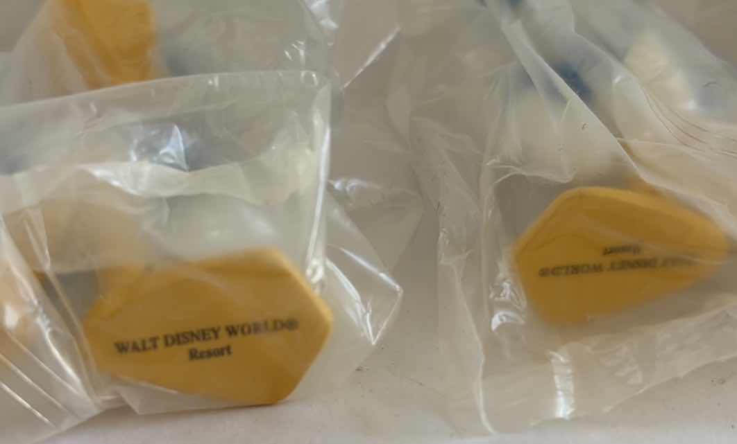 Photo 1 of (3)PCS NIB VINTAGE DISNEY RESORT FIGURINES H4”