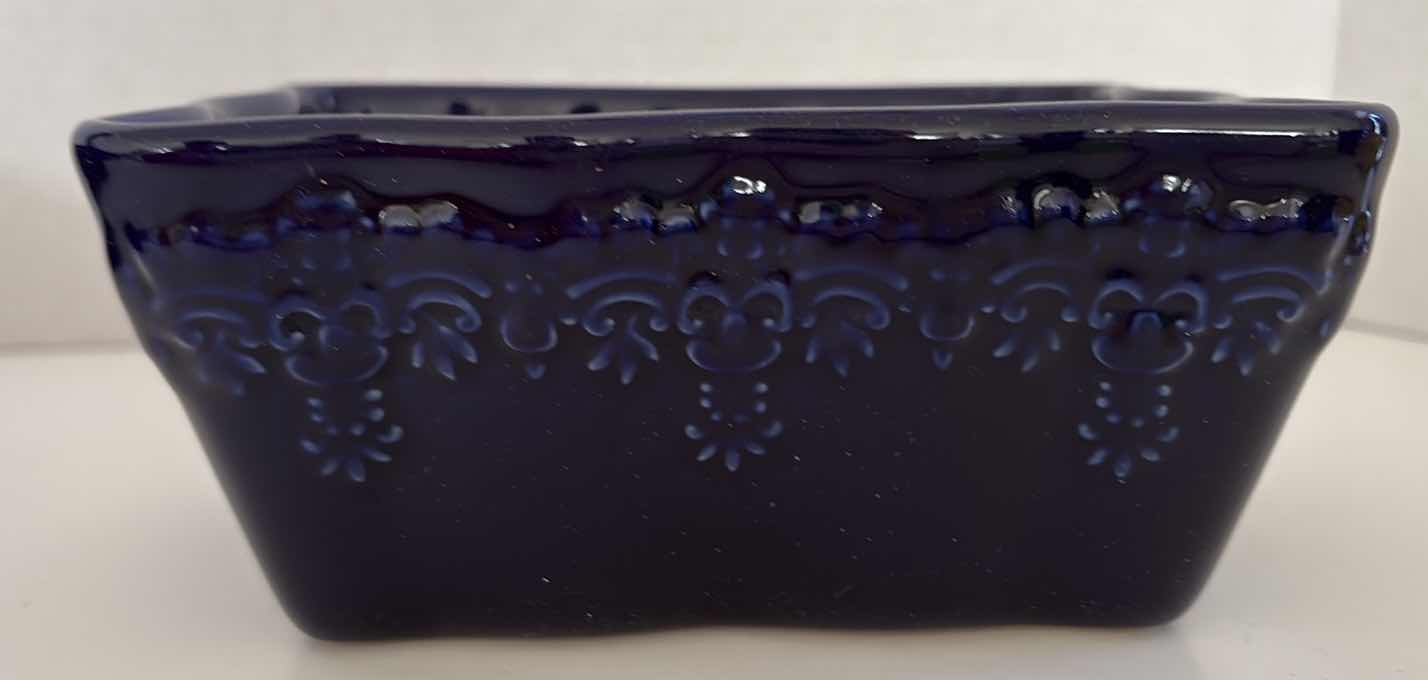 Photo 1 of (2)PCS TEMP-TATIONS COBALT LOAF PAN 6.5”X5”