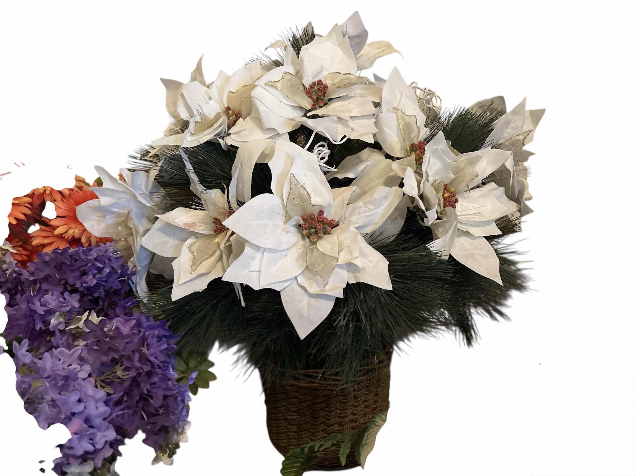 Photo 1 of (8)PCS FLORAL ARRANGEMENTS