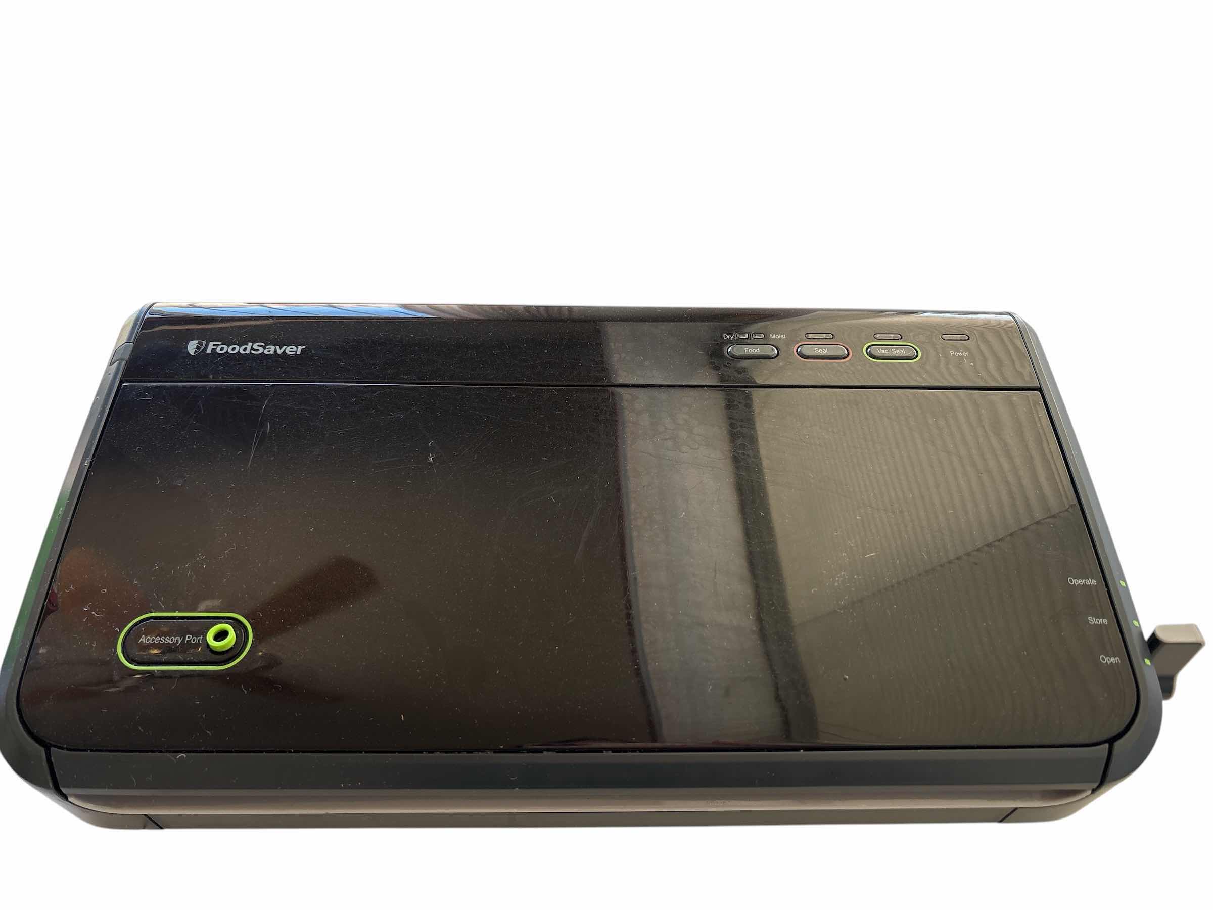 View 2 of FOOD SAVER FM2000 MODEL W PACKAGING BAGS & MANUAL $85