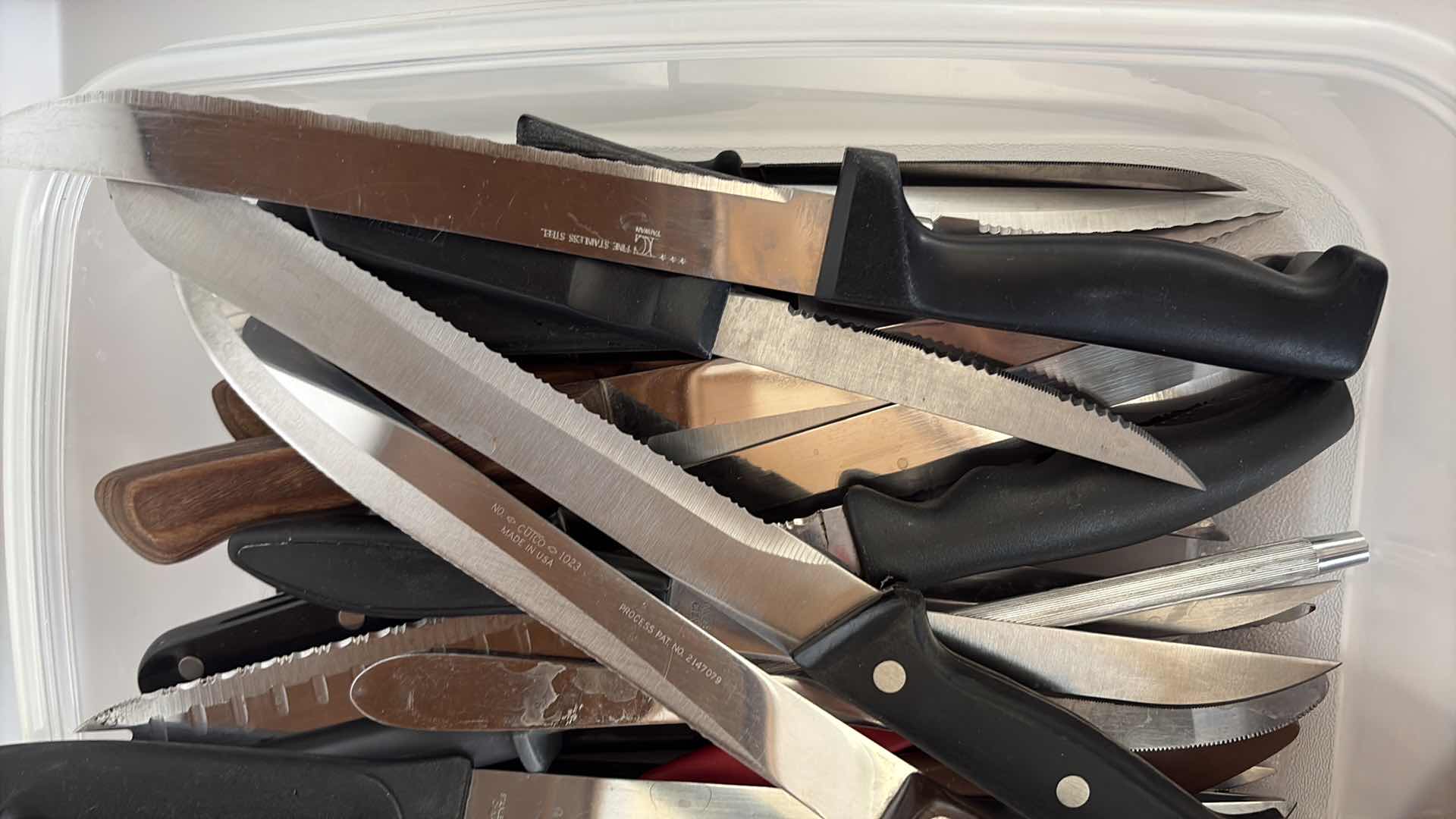 Photo 1 of CONTAINER OF KNIVES