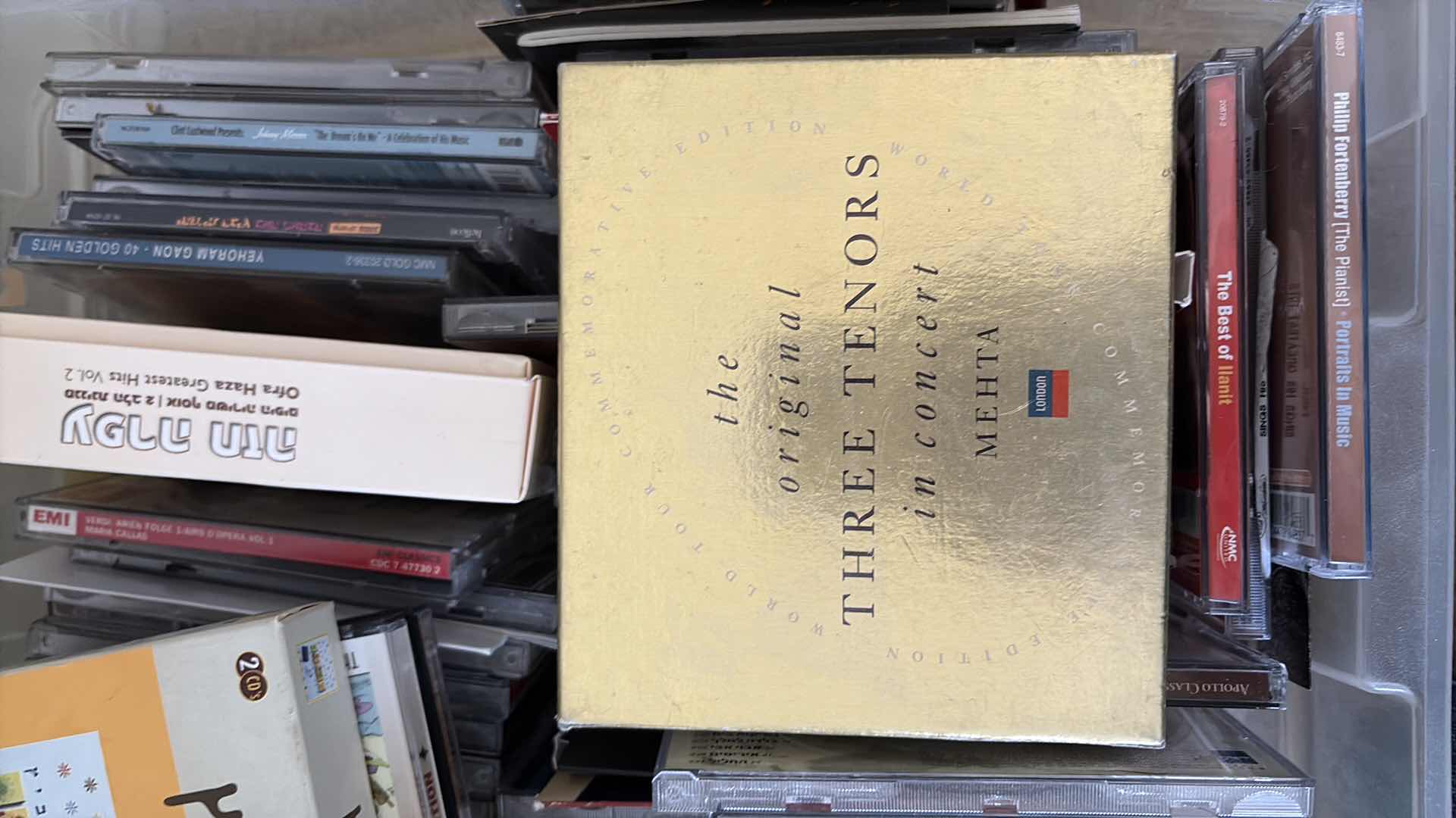 Photo 1 of SMALL CONTAINER OF CD-VIVALDI, JOHNNY MERCER AND MORE