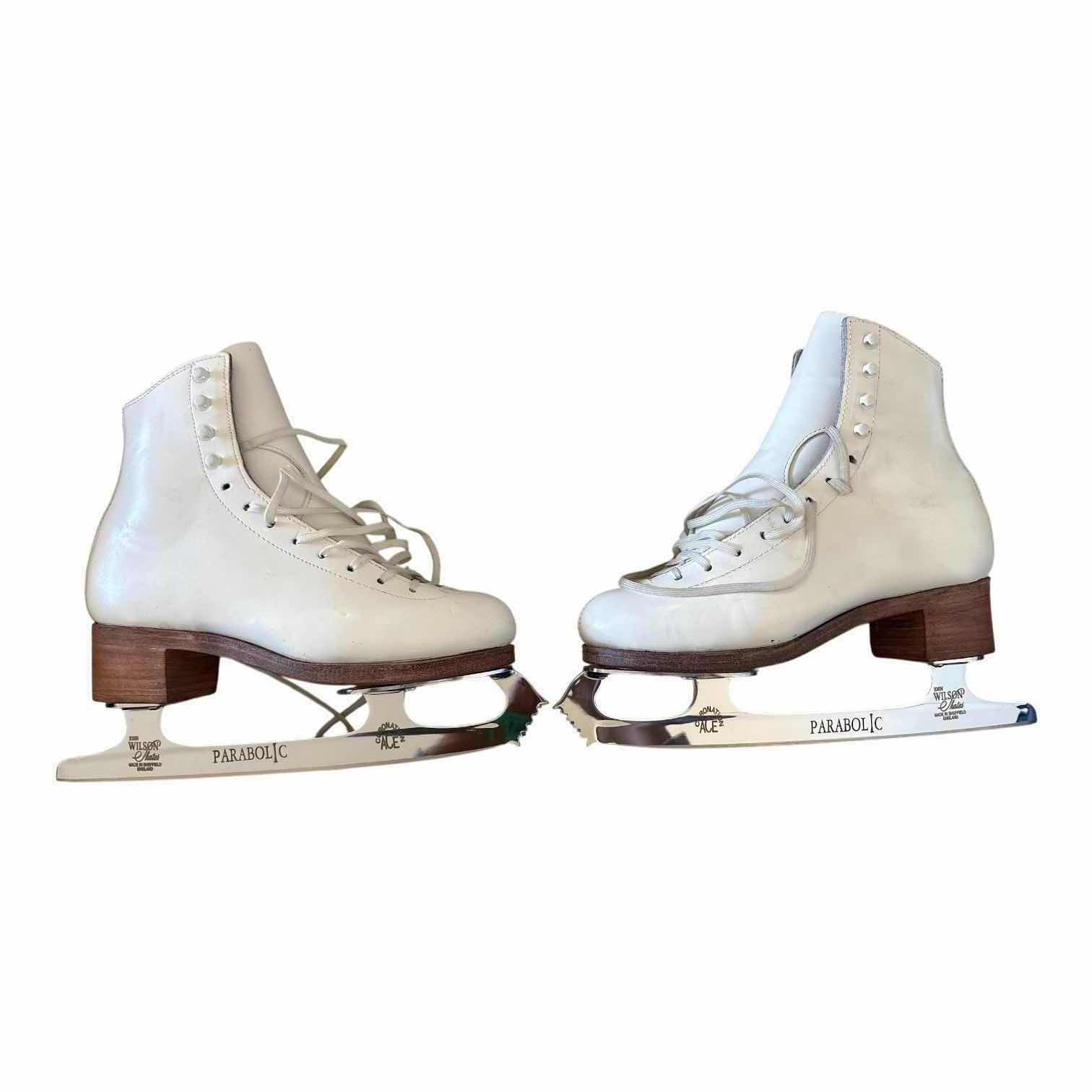Photo 1 of SP TERI PARABOLIC JOHN WILSON CORONATION ACE BLADES FIGURE SKATES SIZE 4 1/2A-60 IN PROTECTIVE RED BAG