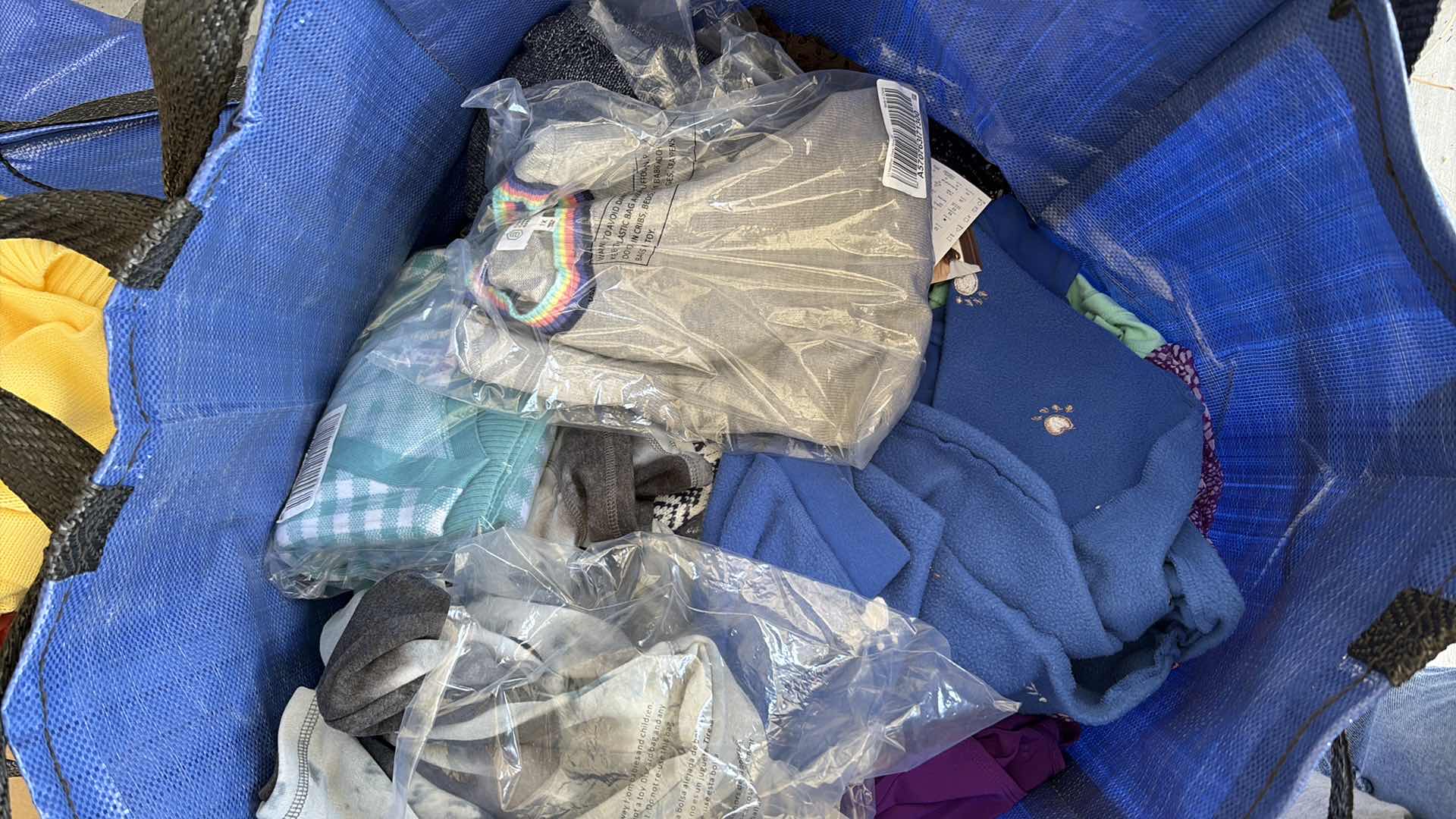 Photo 1 of DURASACK FULL OF WOMENS CLOTHING SOME NEW IN BAGS XL-2XL