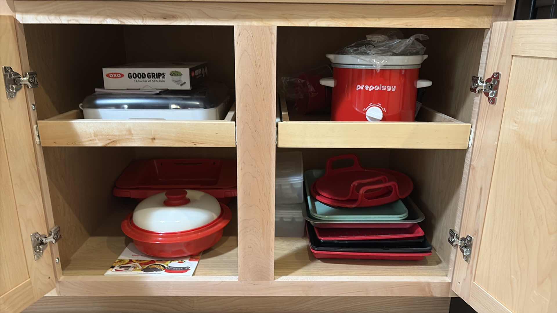 Photo 1 of CONTENTS OF KITCHEN CABINET