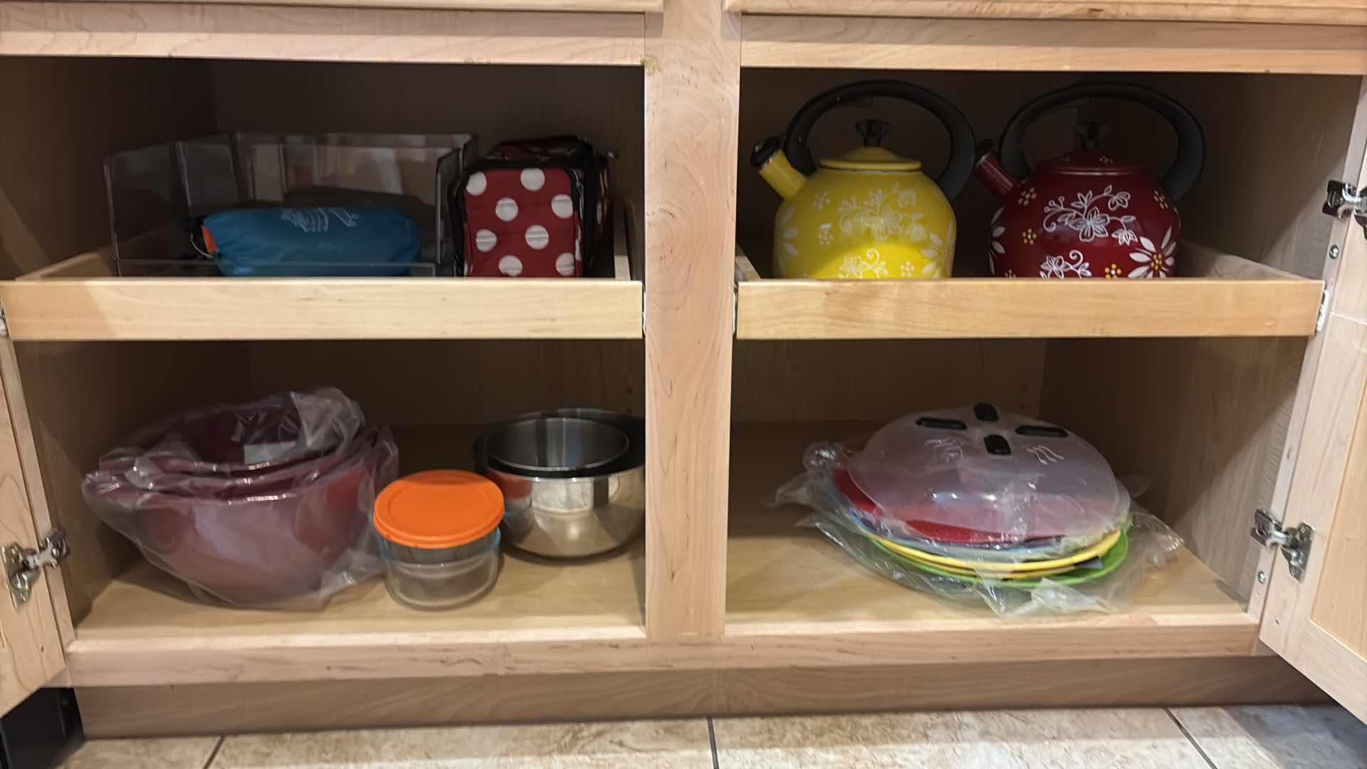 Photo 1 of CONTENTS OF KITCHEN CABINET