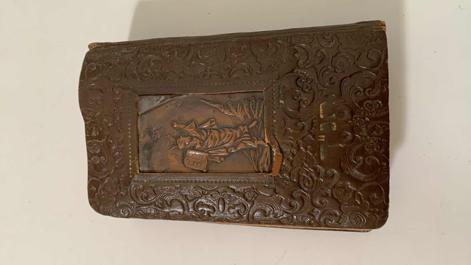 Photo 1 of VINTAGE HOLY BIBLE FEATURING COPPER PLATE OF MOSES IN HEBREW