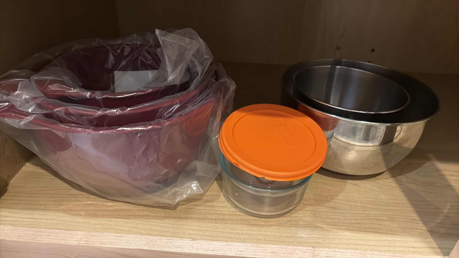 Photo 1 of CONTENTS OF KITCHEN DRAWER