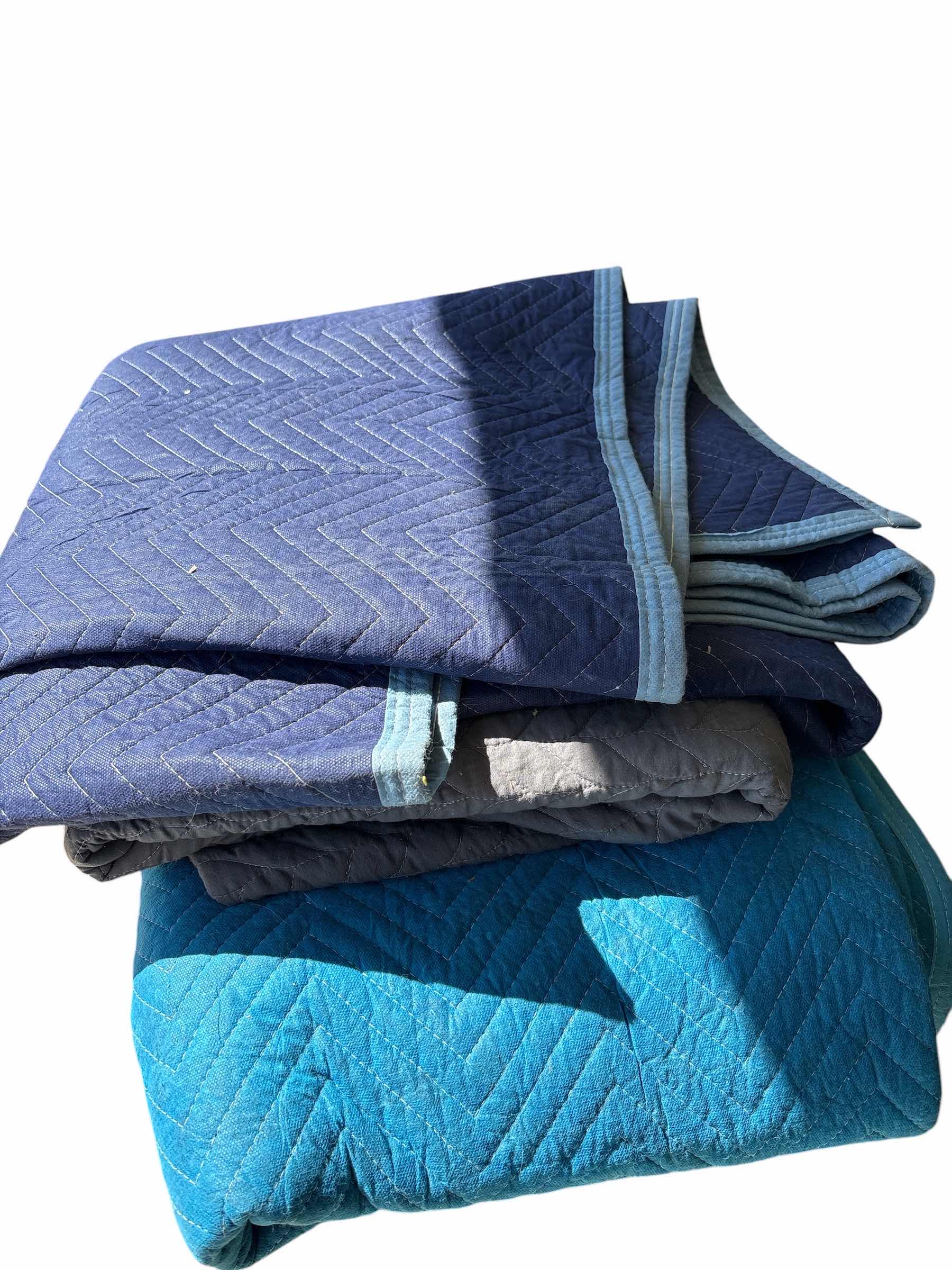 Photo 1 of (3)PCS MOVING BLANKETS