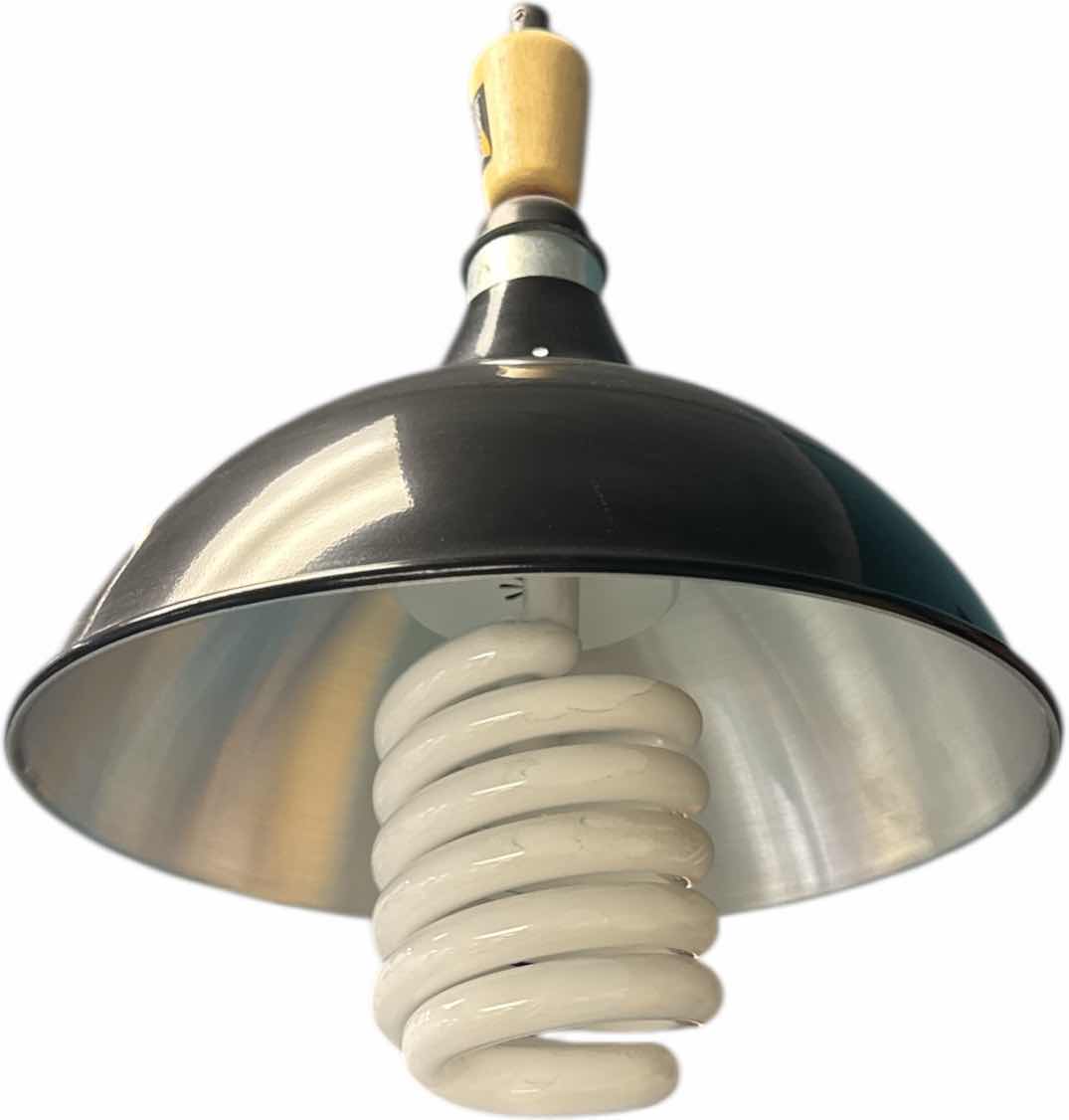 Photo 1 of IMPACT SP-UM BLACK METAL ADJUSTABLE FLOOR LAMP STUDIO LIGHTING 
D12” X H80”