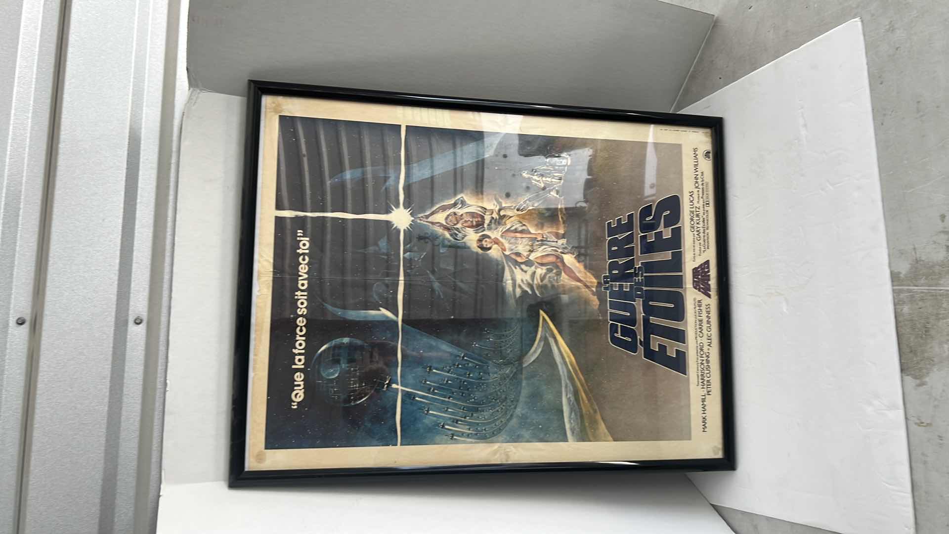 Photo 1 of STAR WARS - GEORGE LUCAS / FORD / FISHER - RARE ORIGINAL FRENCH MOVIE POSTER