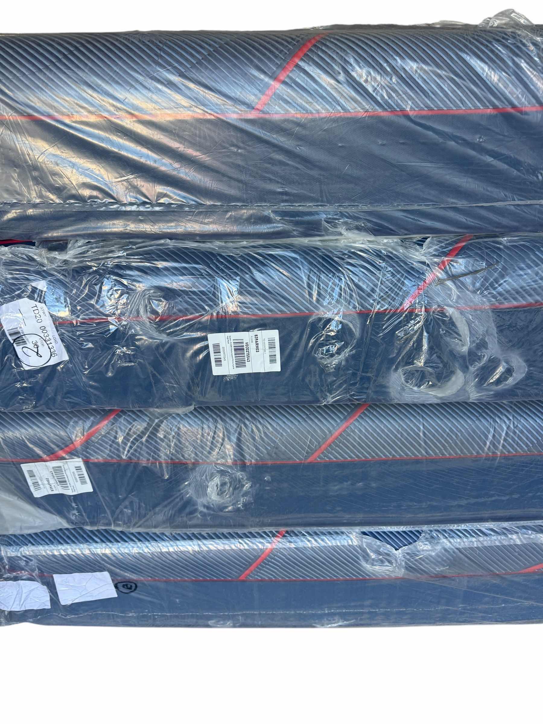 Photo 1 of NEW QUEEN SIZE SLEEPY BY SEALY®?HYBRID MATRESS