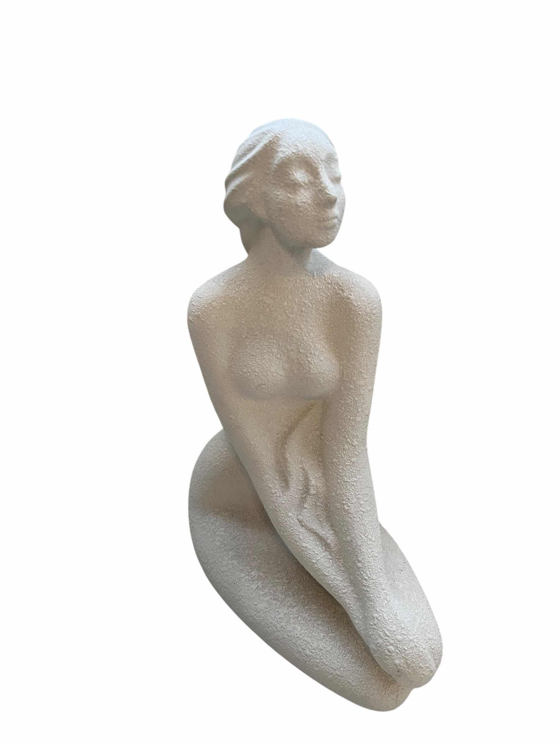 Photo 1 of 15” TALL HARRIS PARTNERS DECORATION