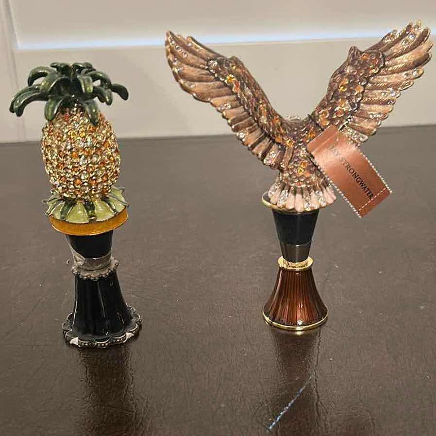 Photo 1 of 2- ORNATE BOTTLE STOPPER PINEAPPLE EAGLE