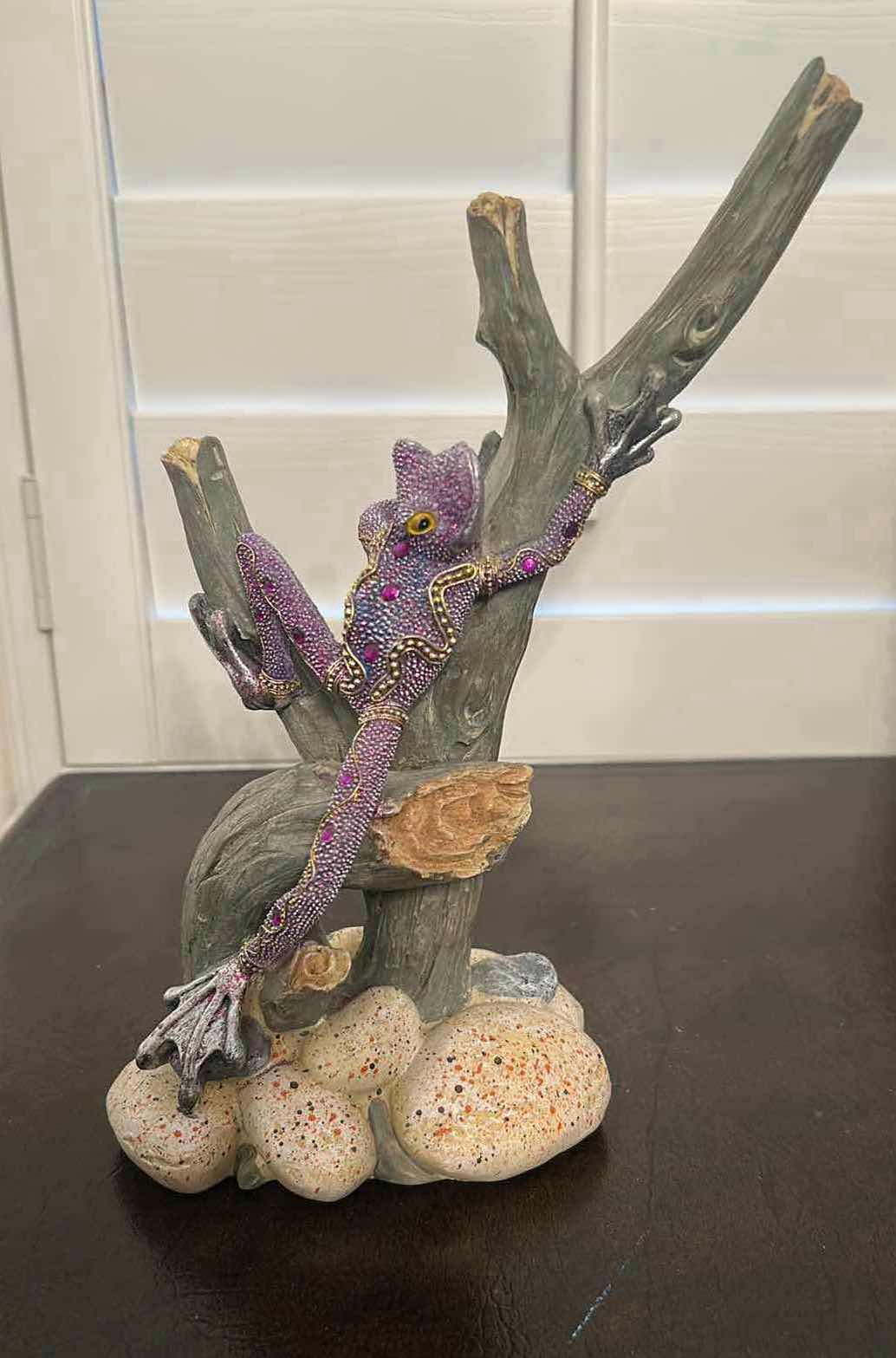 Photo 1 of HAND CARVED PAINTED COPAL WOOD ALEBRIJE FROG H12"