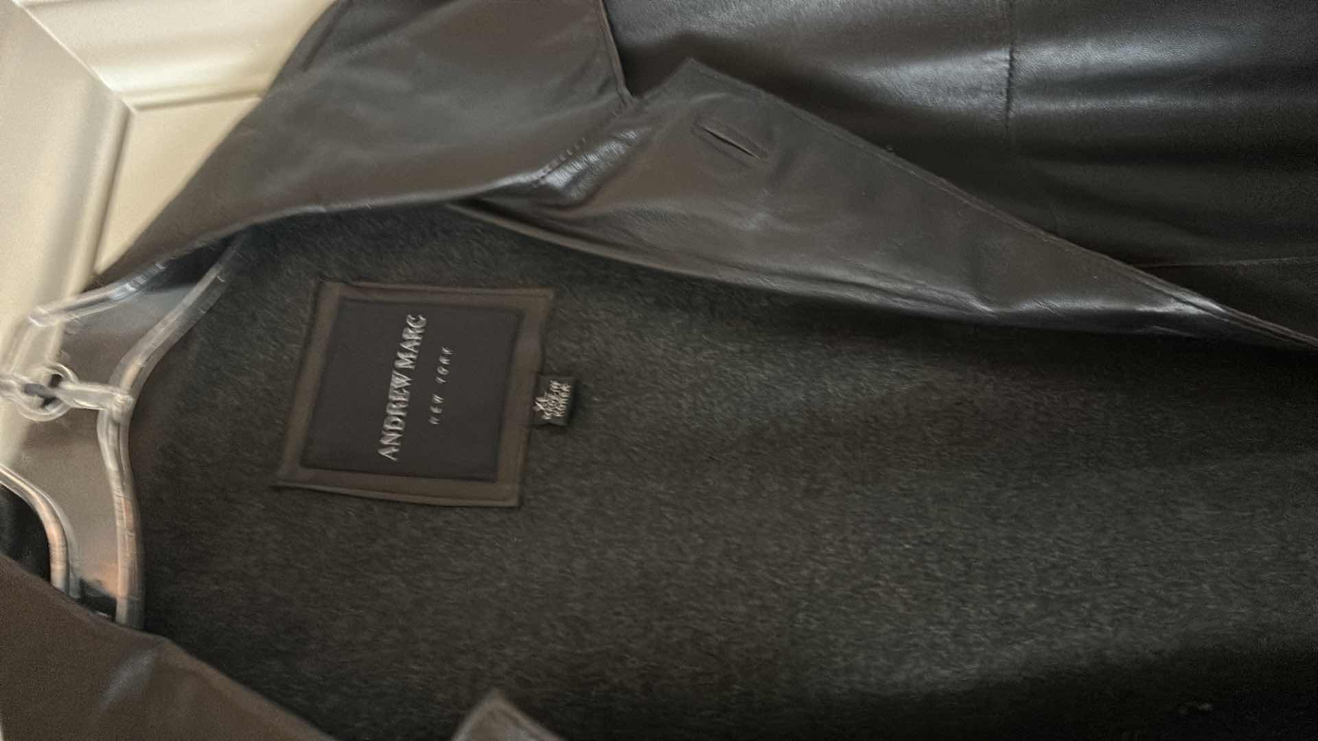 Photo 1 of 4 MENS LEATHER JACKETS SIZE L - XL