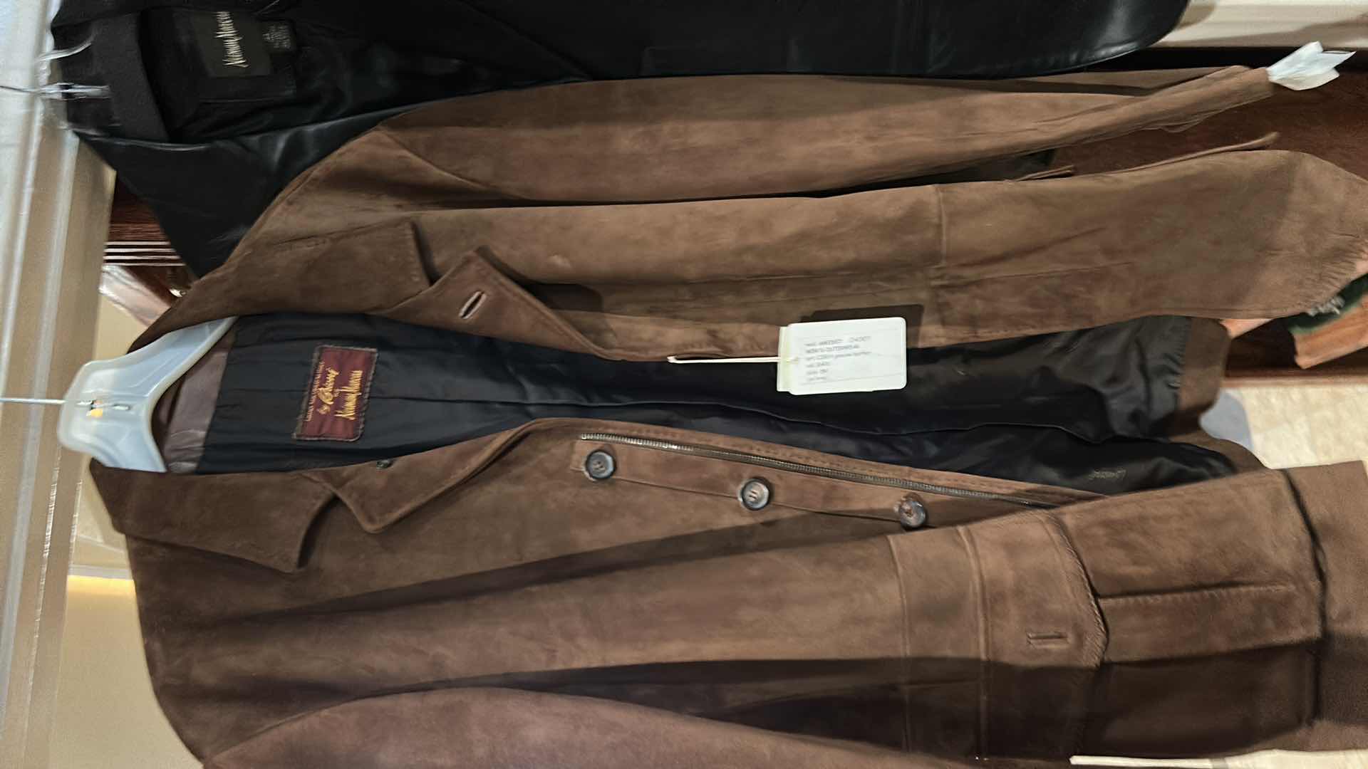 Photo 1 of 4 MENS LEATHER JACKETS SIZE L - XL