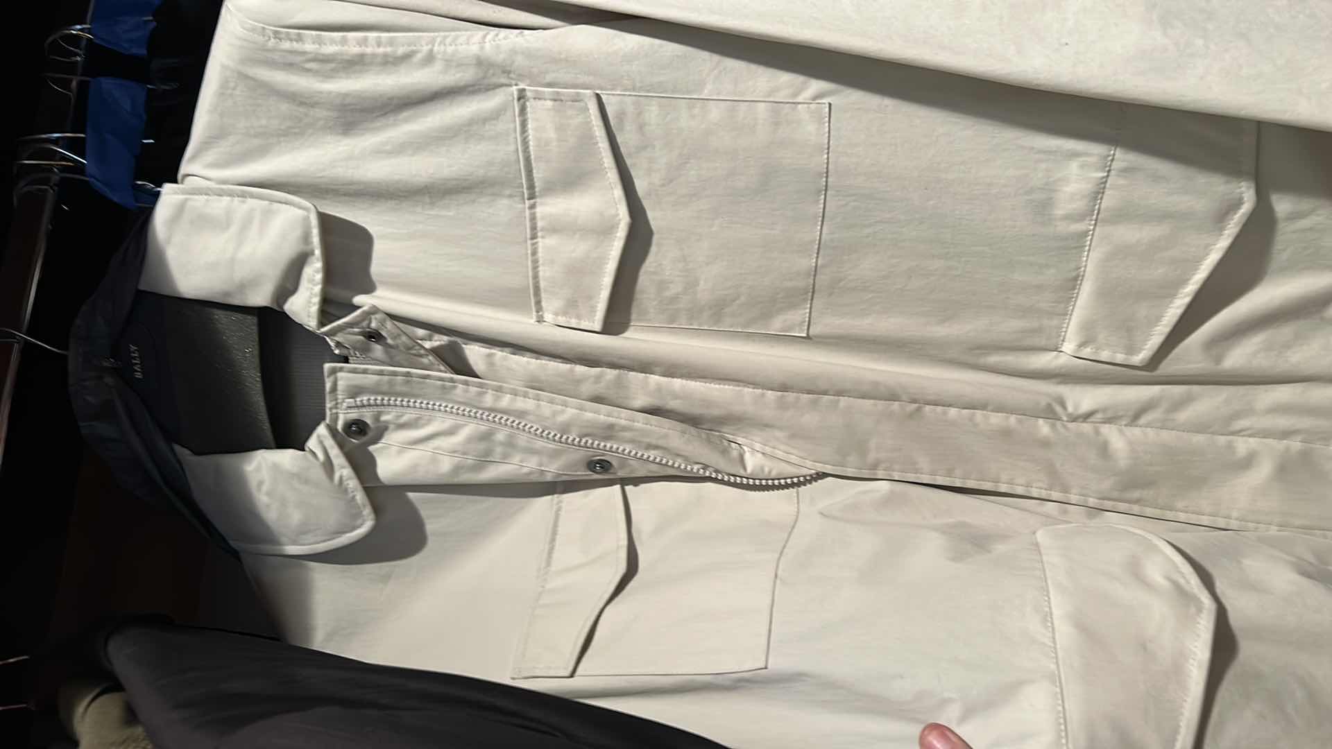 Photo 1 of MENS DESIGNER CLOTHING SIZE L XL