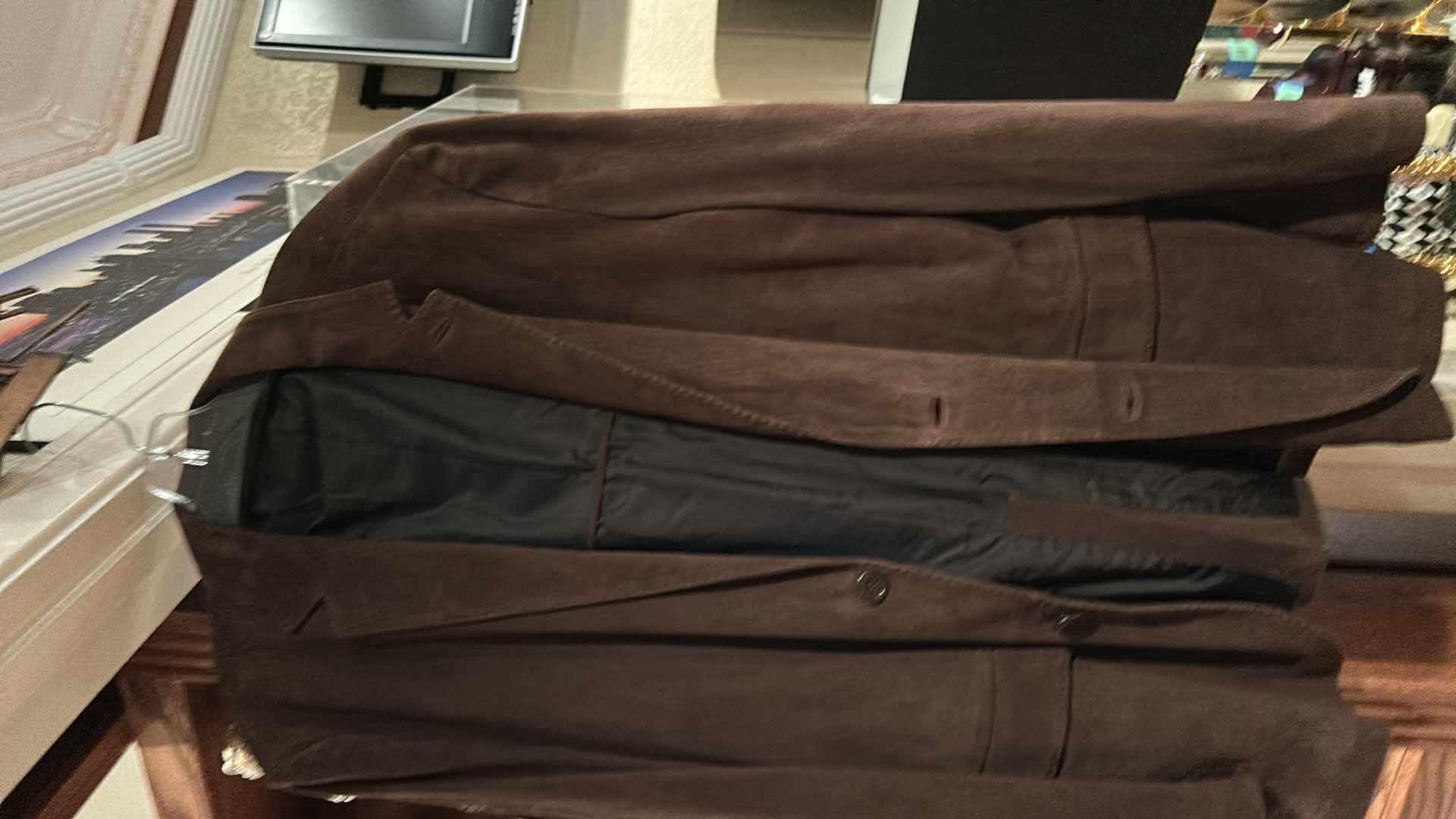 Photo 1 of 3 MENS LEATHER JACKETS L XL