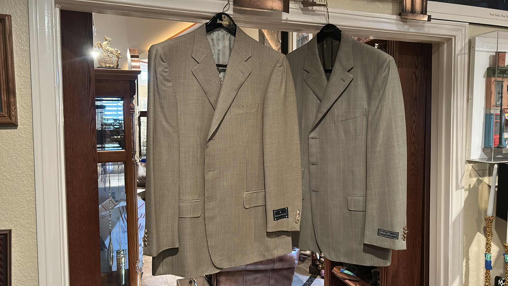 Photo 1 of 2 NEW MENS SALVATORE FERRAGANO MENS SPORTS JACKETS