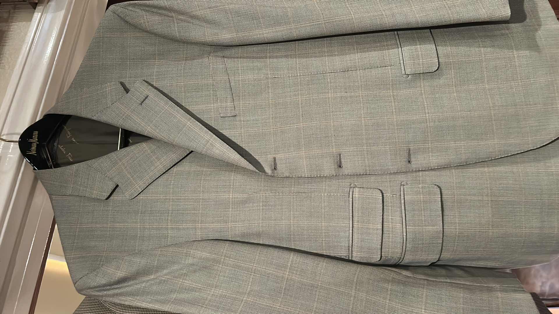 Photo 1 of 2 NEW MENS SALVATORE FERRAGANO MENS SPORTS JACKETS