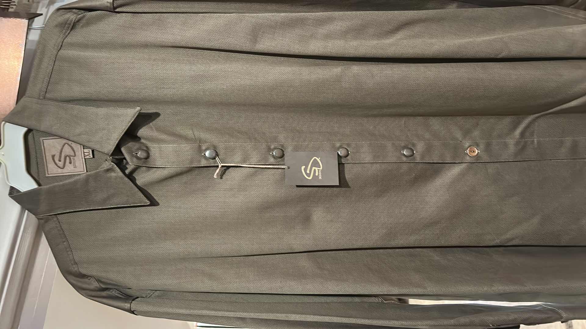 Photo 1 of 4 NEW MENS STUBS COLLARED SHIRTS SIZE XL