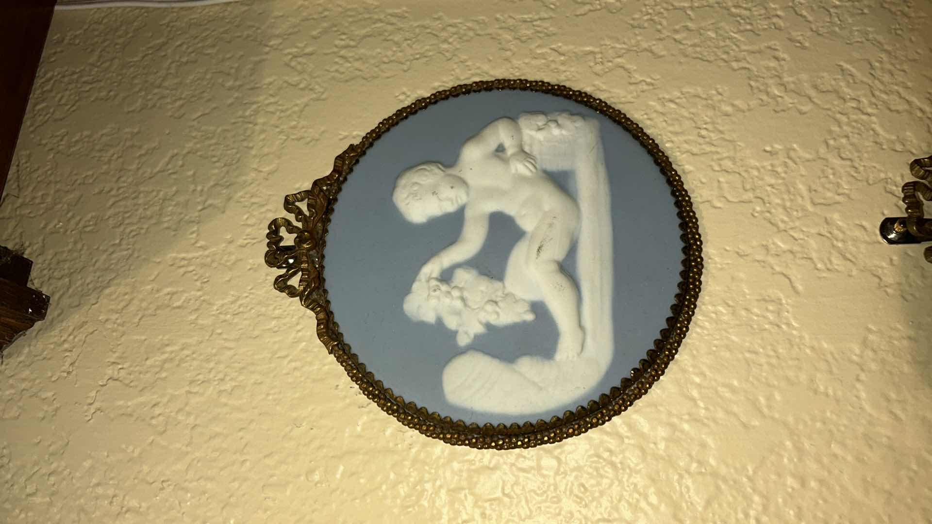 Photo 1 of 2- WEDGWOOD-STYLE JASPERWARE PLAQUES, LIKELY DEPICTING CHERUBS OR FIGURES FROM CLASSICAL MYTHOLOGY. H6”