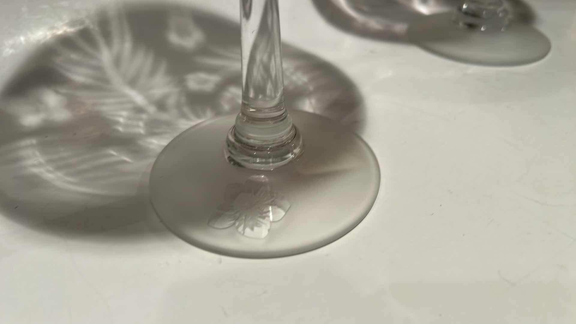 Photo 1 of 2 PC TOMMY BAHAMAS GLASS WARE