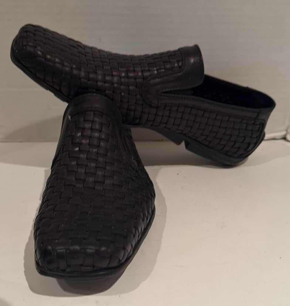 Photo 1 of 2-PAIRS MEN’S DESIGNER LOAFER SHOES (APPROX SIZE 10.5)