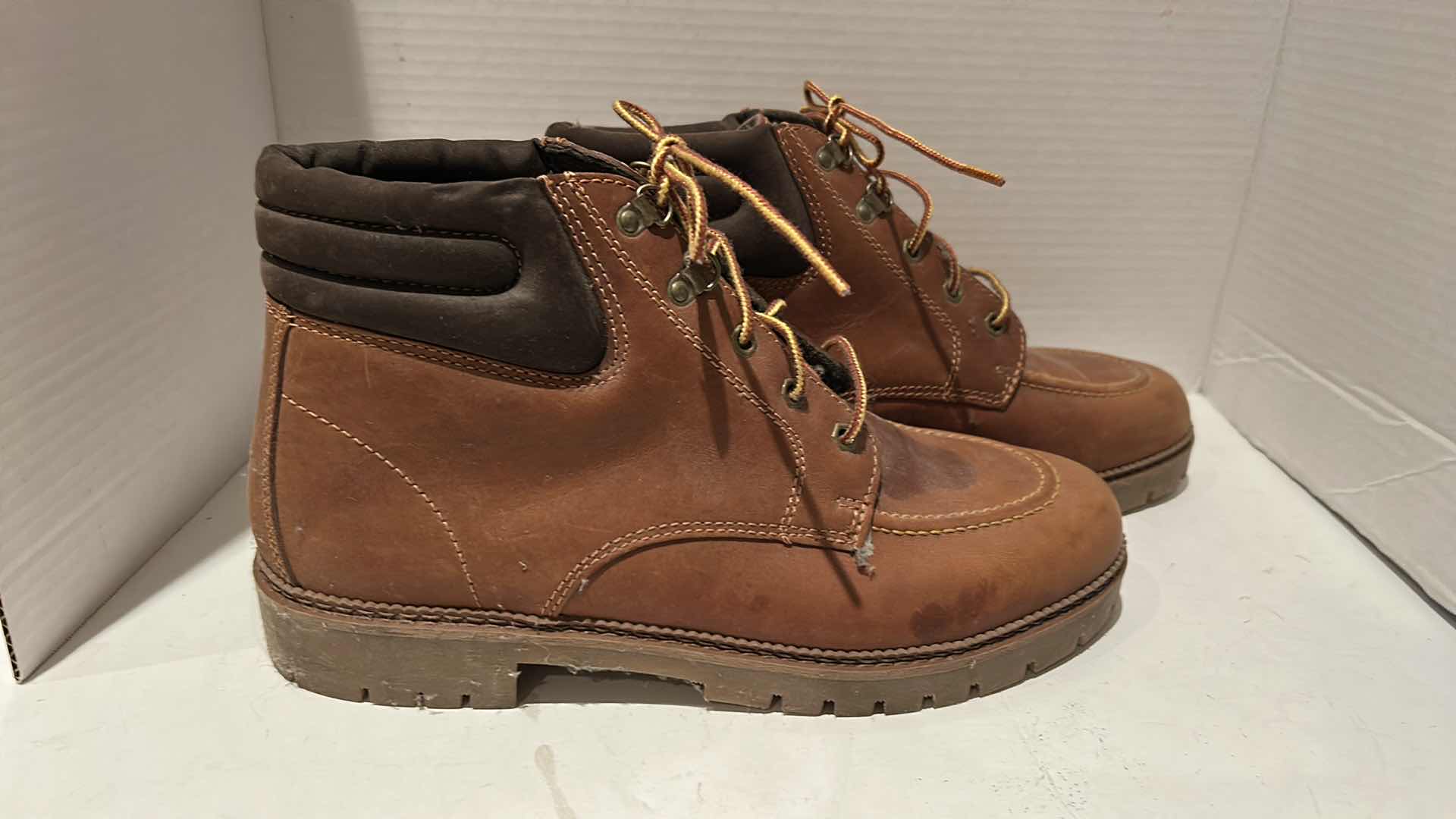 Photo 1 of BASS LEATHER UPPER MENS LACE UP ANKLE BOOTS SIZE 10 M