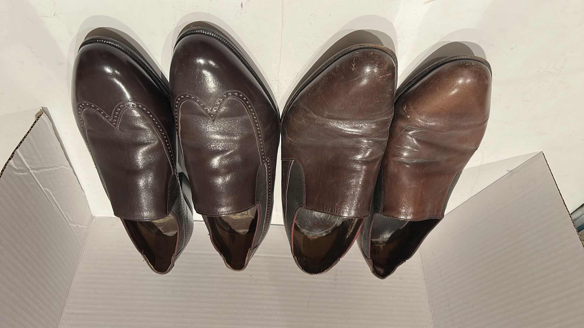 Photo 1 of 2 MENS FLORSHEIM LEATHER LOAFERS SIZE 9