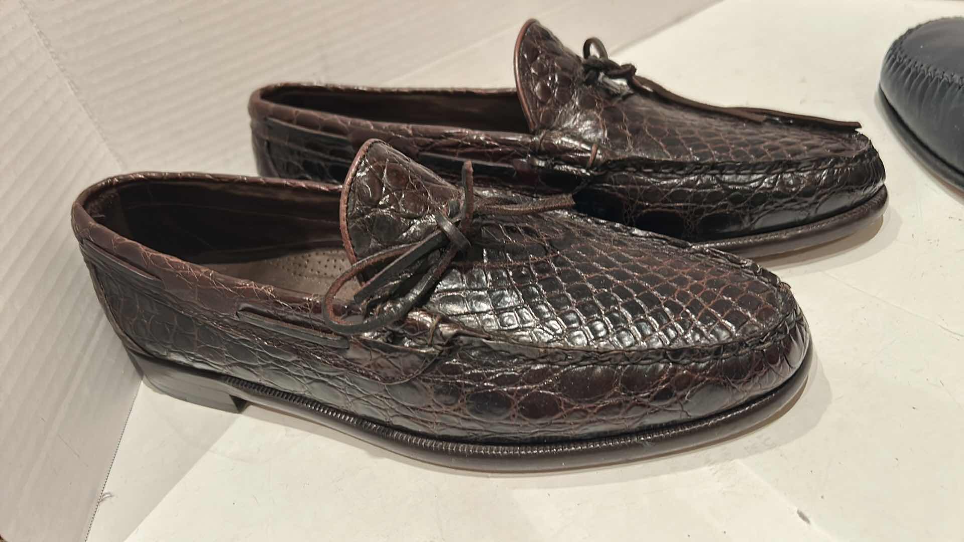 View 6 of 2 PAIRS- DESIGNER COLE HAAN MEN'S LEATHER LOAFERS (SIZE 10.5)
