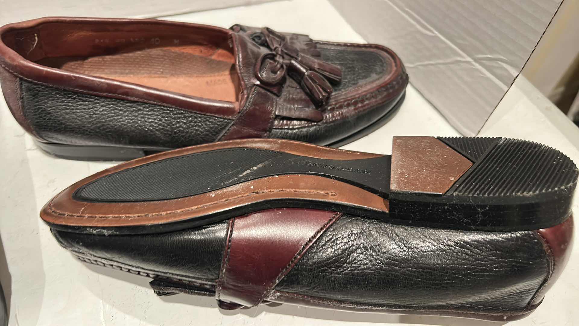 Photo 1 of THREE PAIRS DESIGNER JOHNSTON & MURPHY LEATHER LOAFERS, SIZE 10.