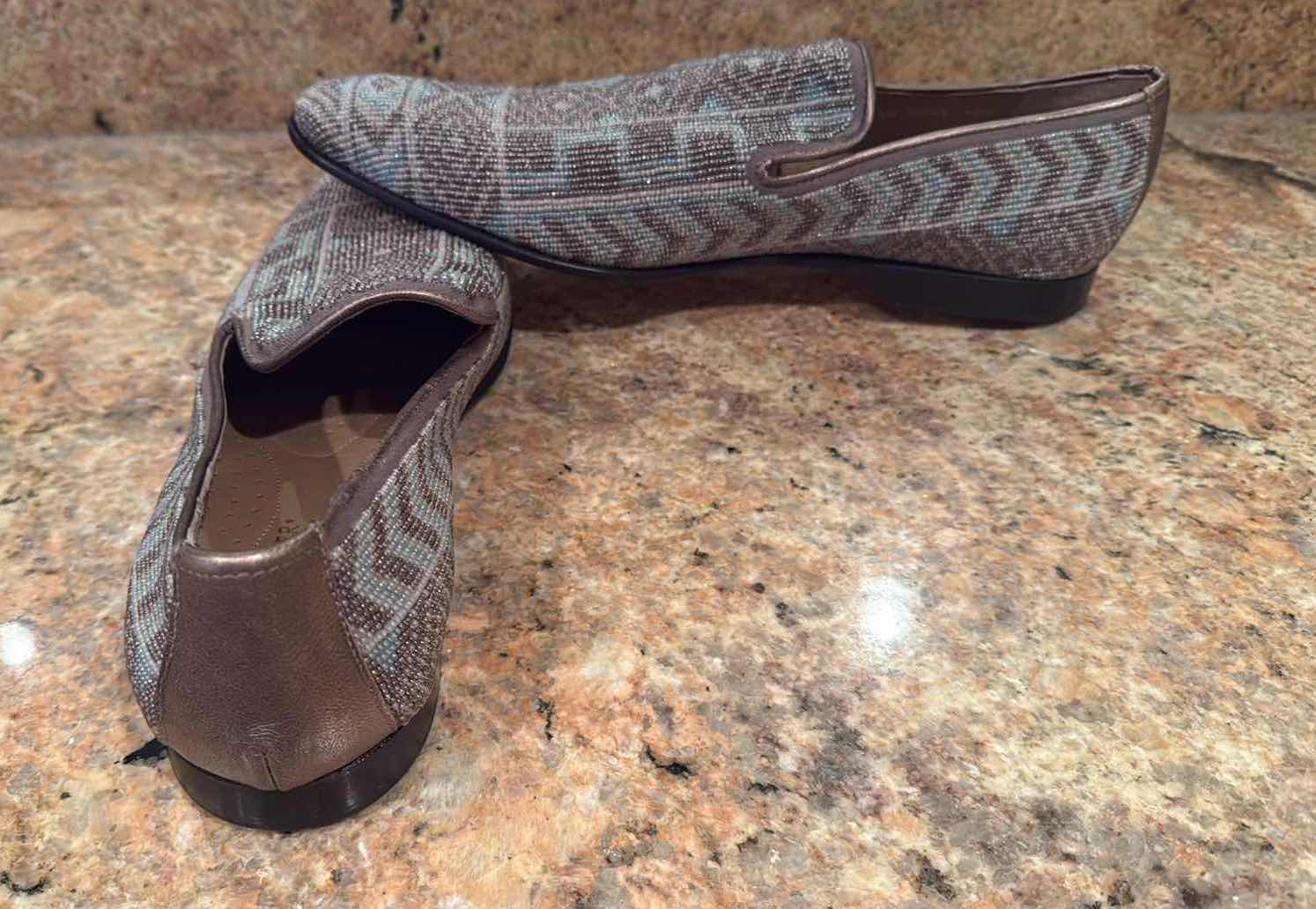 Photo 1 of DONALD J PLINER DESIGNER BEADED MEN’S LOAFERS (SIZE 10.5)