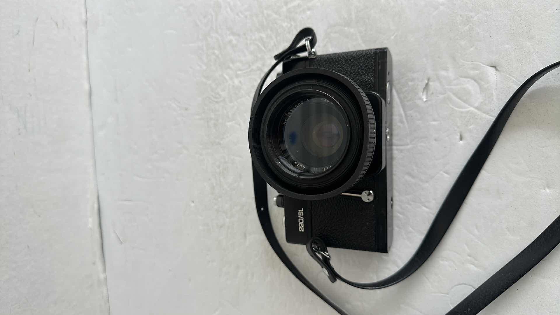 Photo 1 of VIVITAR 220/SL CAMERA