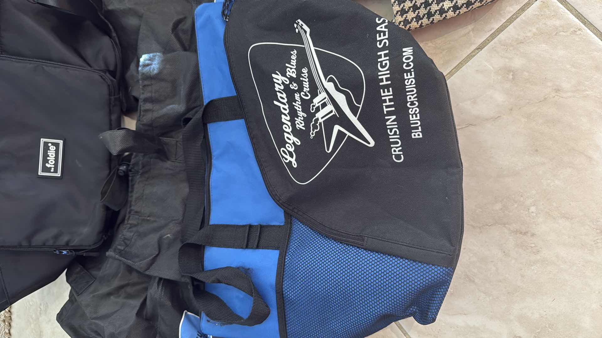 Photo 1 of 8-BLACK TRAVEL BAGS