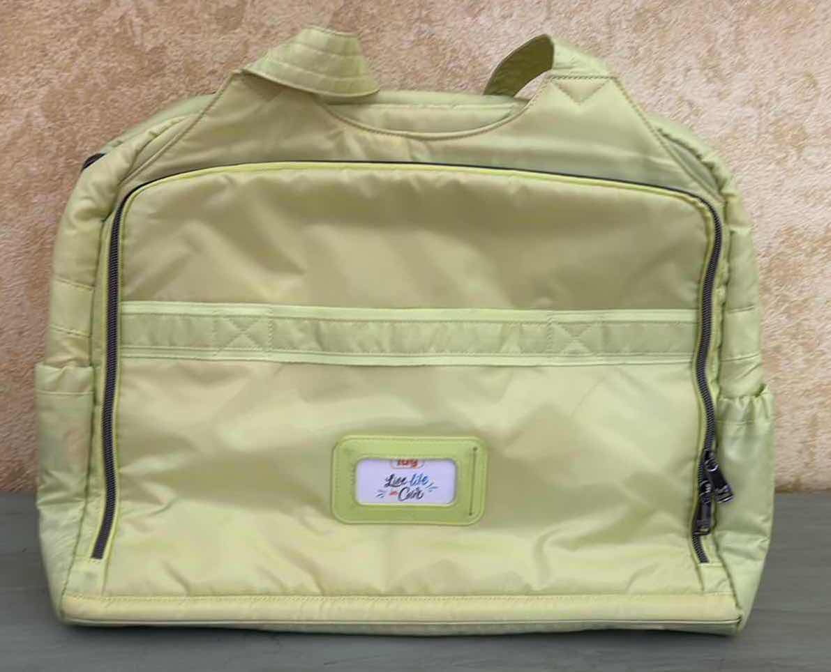 Photo 1 of LUG PONTOON IN MARGARITA ICEPOP OVERNIGHT BAG