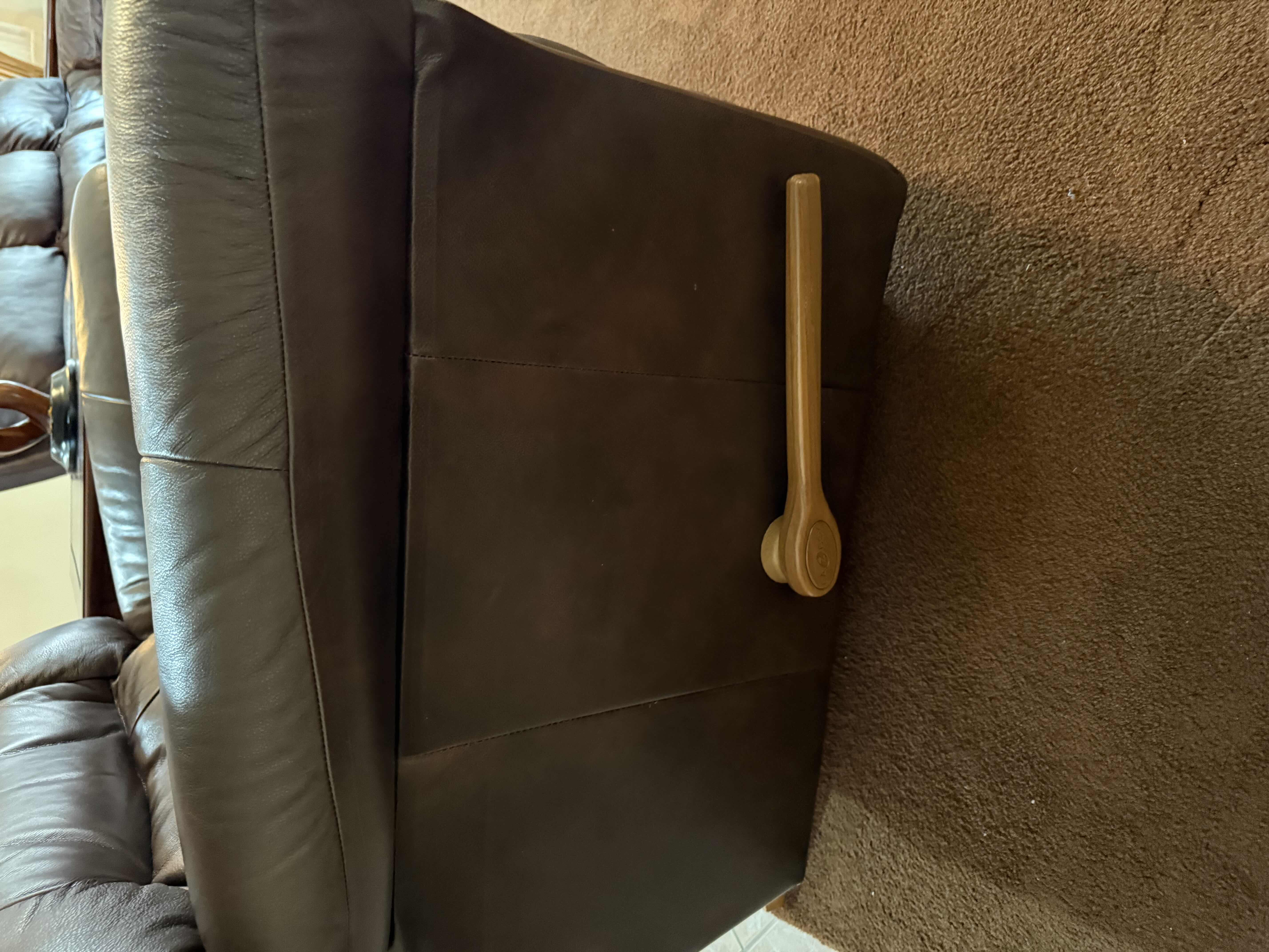 Photo 1 of LA-Z-BOY CHOCOLATE BROWN LEATHER OVERSIZED RECLINER