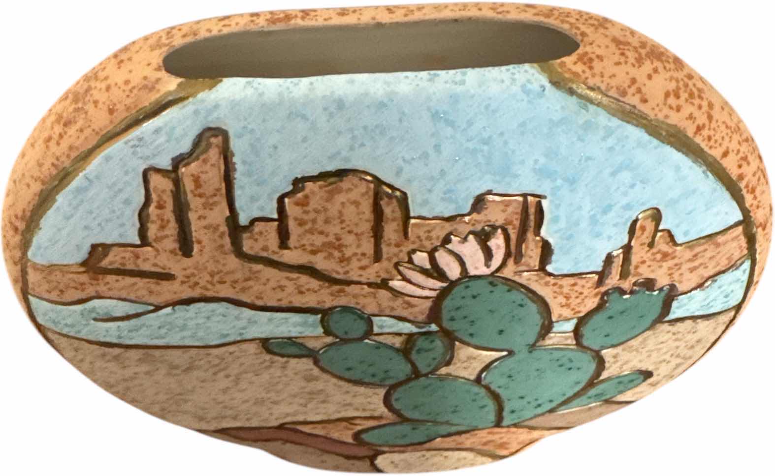 Photo 1 of VINTAGE SOUTHWEST POTTERY ART CACTUS DESERT SCENE VASE BY BOOTS ‘93
D9.5” X H8.5”