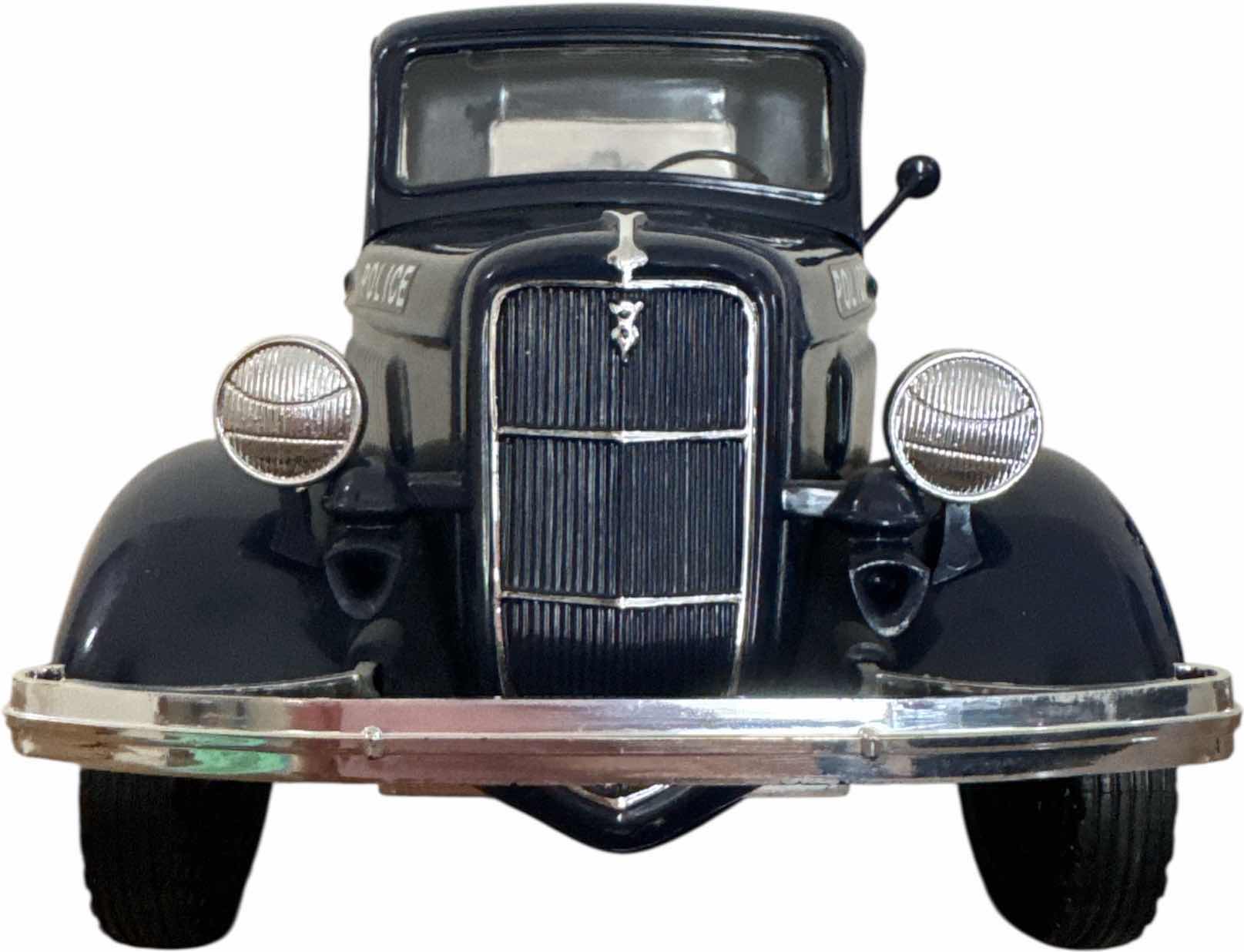 Photo 1 of VINTAGE JIM BEAM 1935 FORD MODEL A POLICE TOW TRUCK DECANTER 

14” X 6” X H5.5”