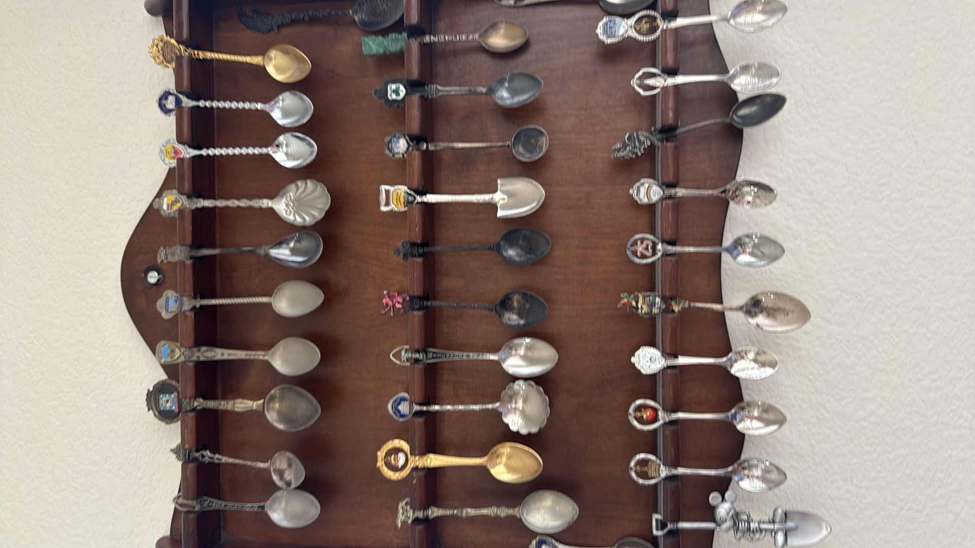 Photo 1 of VINTAGE SOUVENIR SPOON COLLECTIONS W WOODEN SPOON WALL RACK