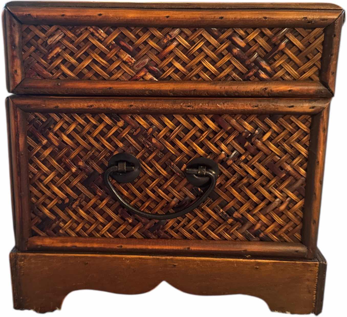 Photo 1 of VINTAGE BROWN WOOD AND WICKER WICKER TRUNK WITH METAL LATCH
14.24” X 8.75” X H9”