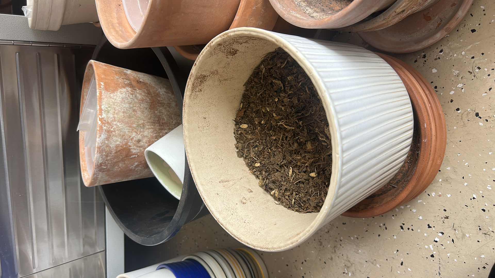Photo 1 of POTTERY
