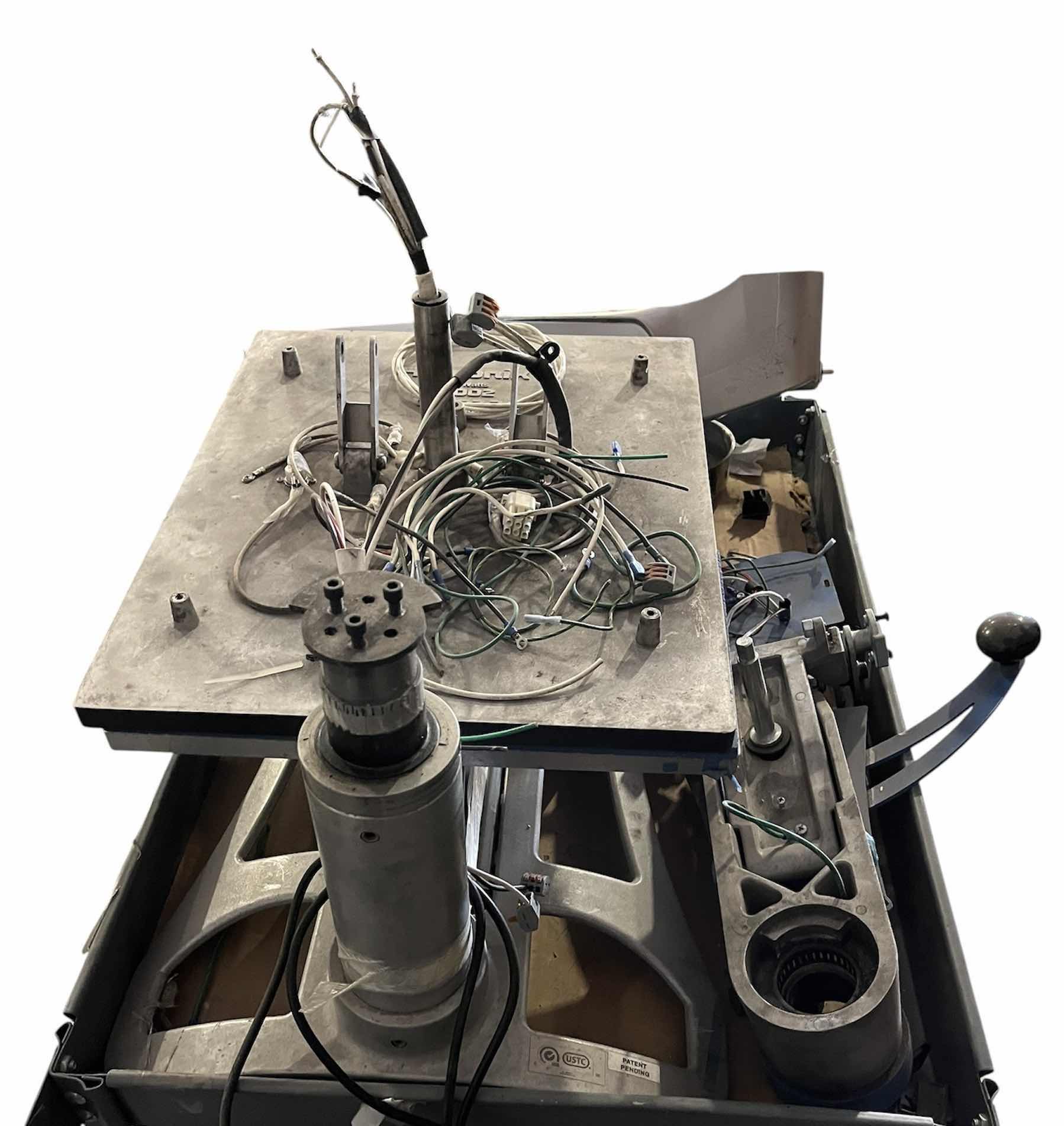 Photo 1 of HOTRONIX HEAT PRESS 1800WATTS MODEL 2-1002 2-1002-3 E253395 (PARTS ONLY)