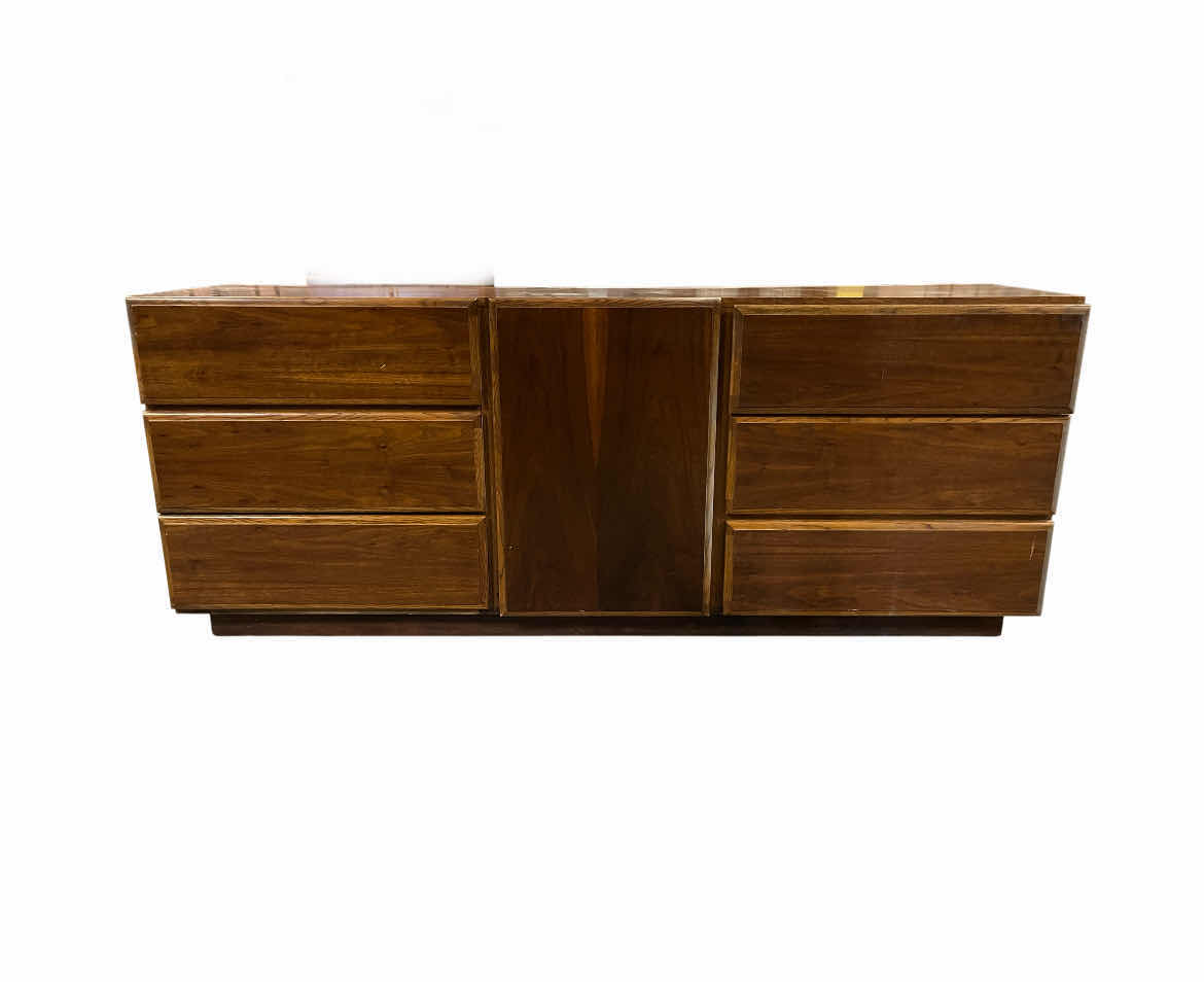Photo 1 of LANE FURNITURE 6 DRAWER DRESSER 74” X 18” H30”